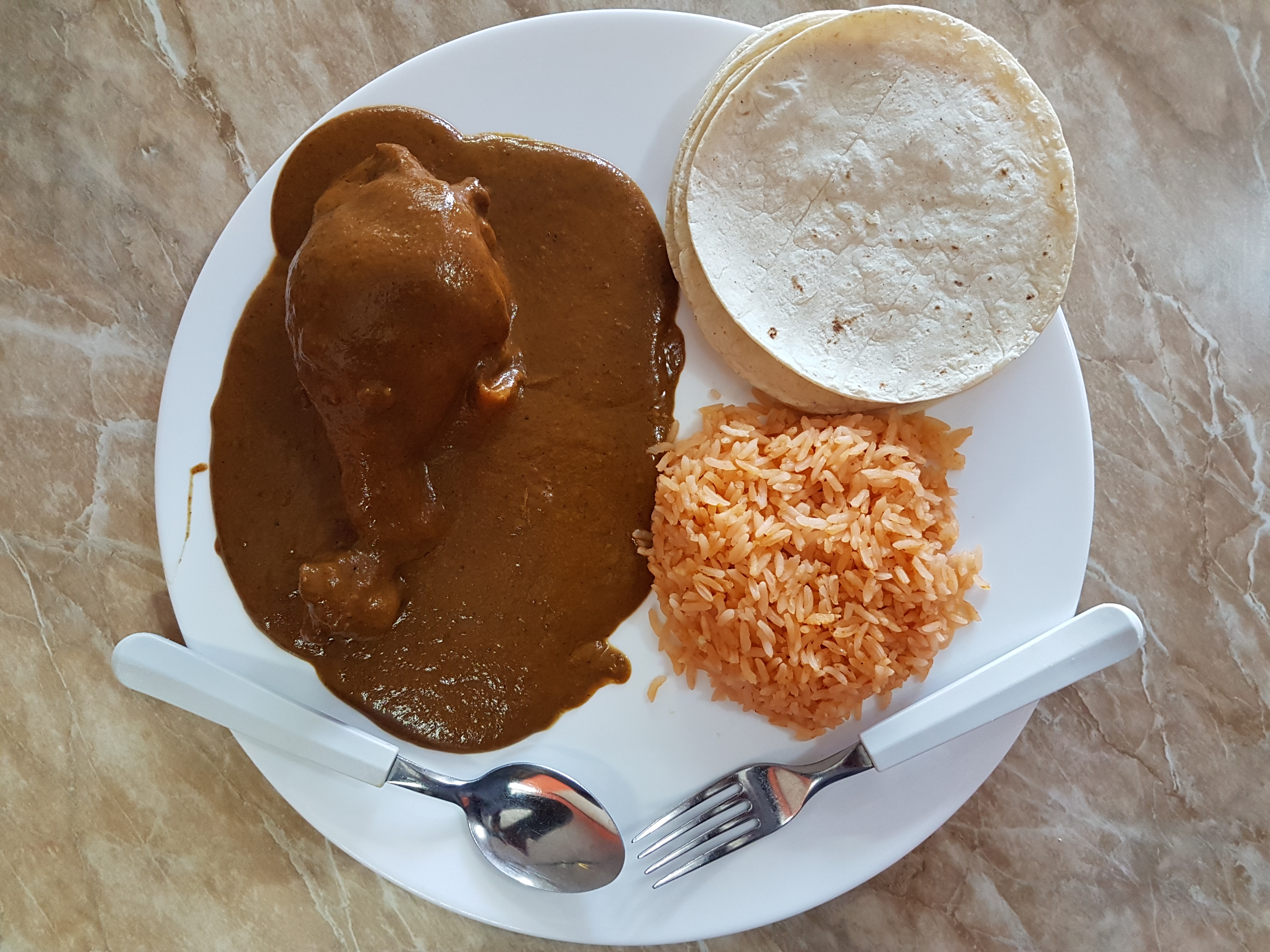 Comedor Frida image 3