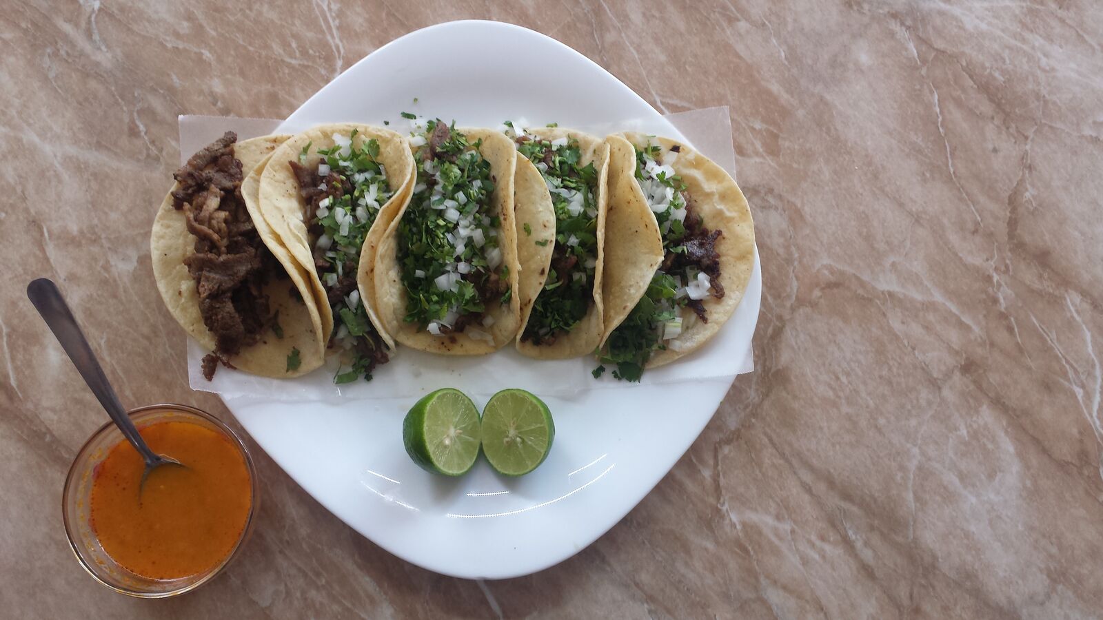Comedor Frida image 6