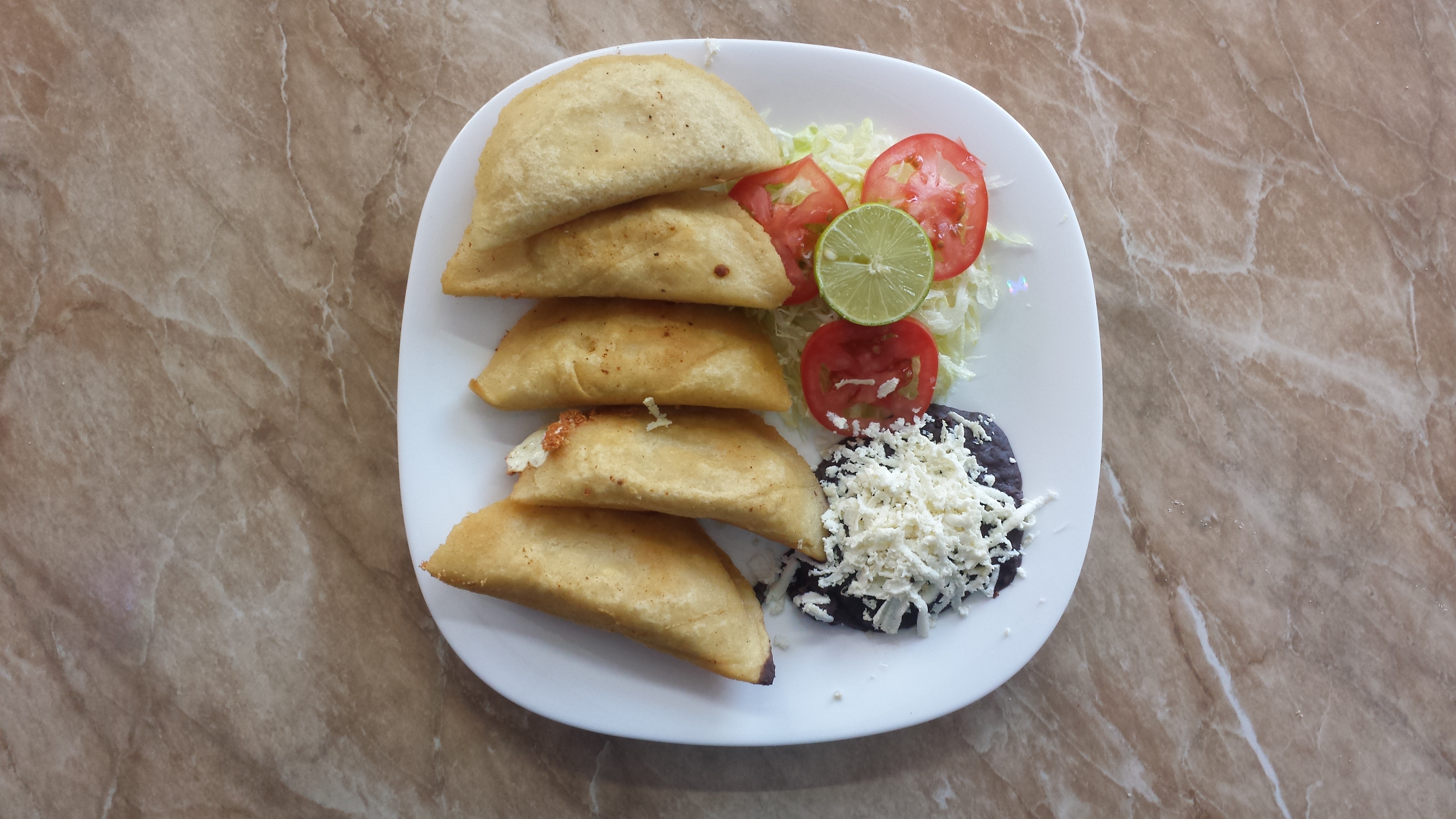 Comedor Frida image 10