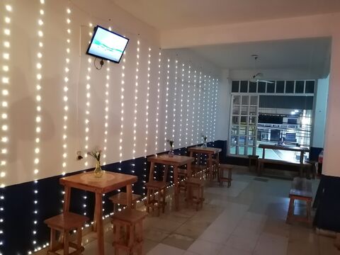 La House Pizzas Y Snacks image 1