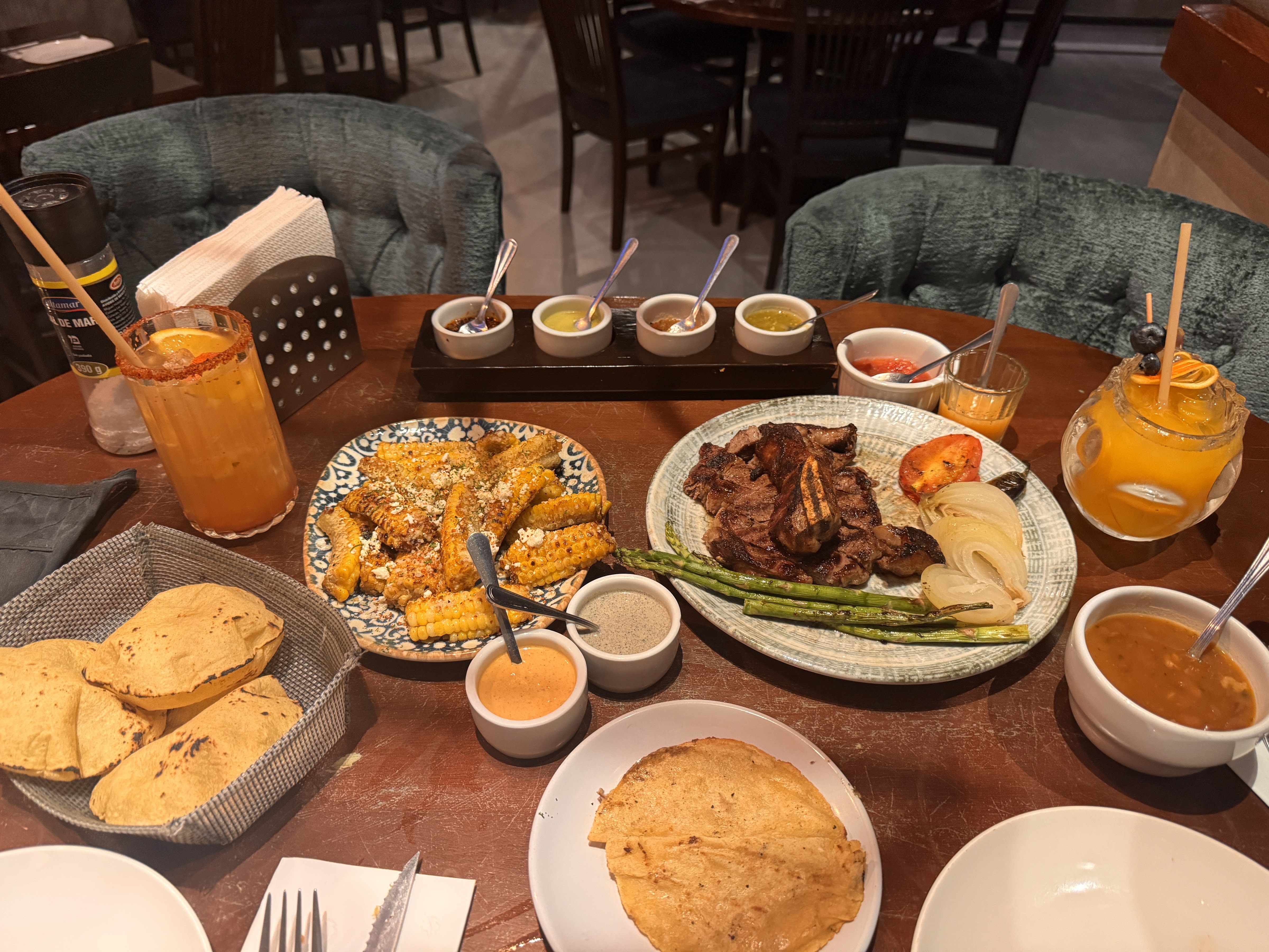 Porfirio's Restaurant - Bar image 2