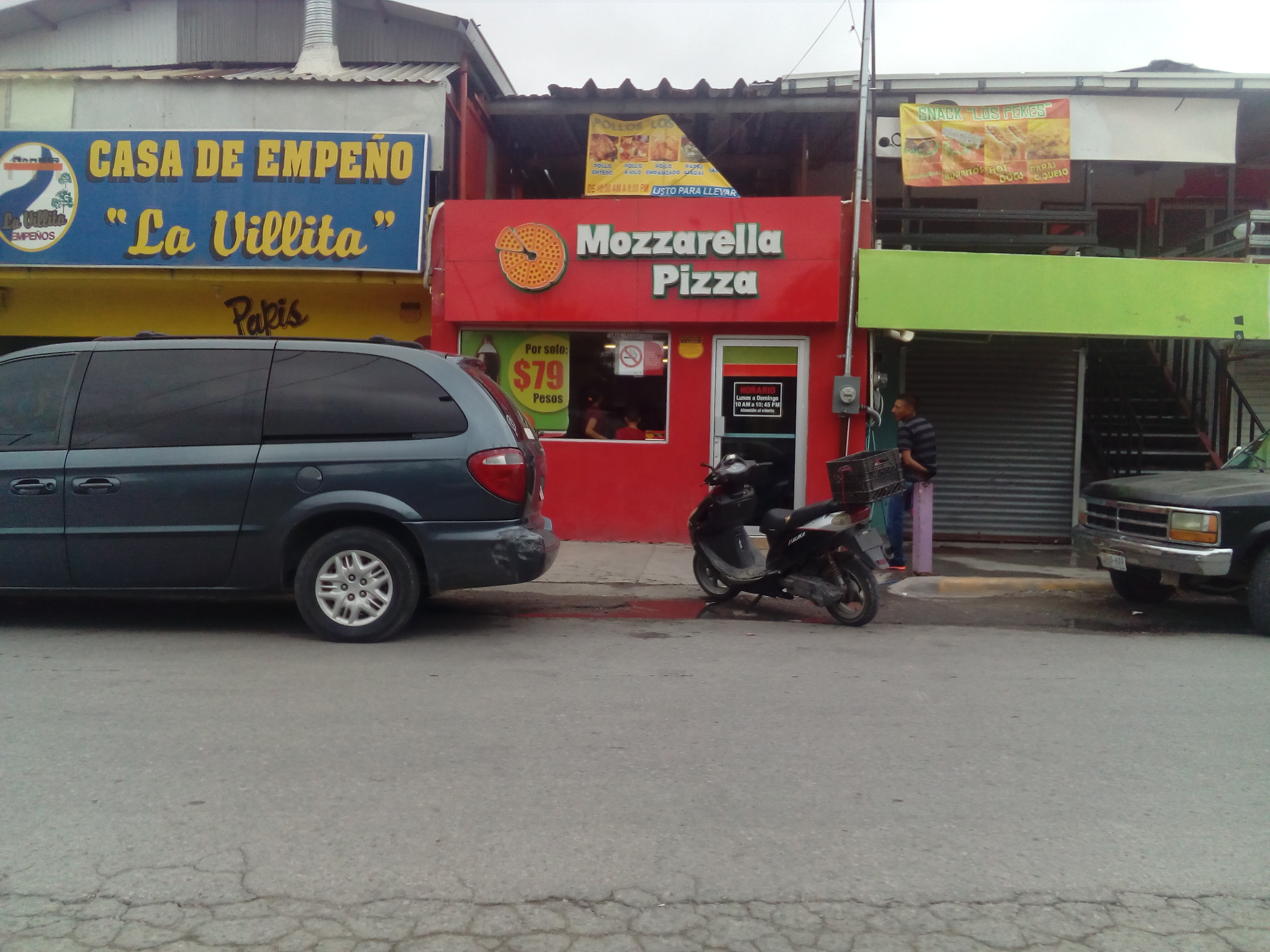 Mozzarella Pizza image 2