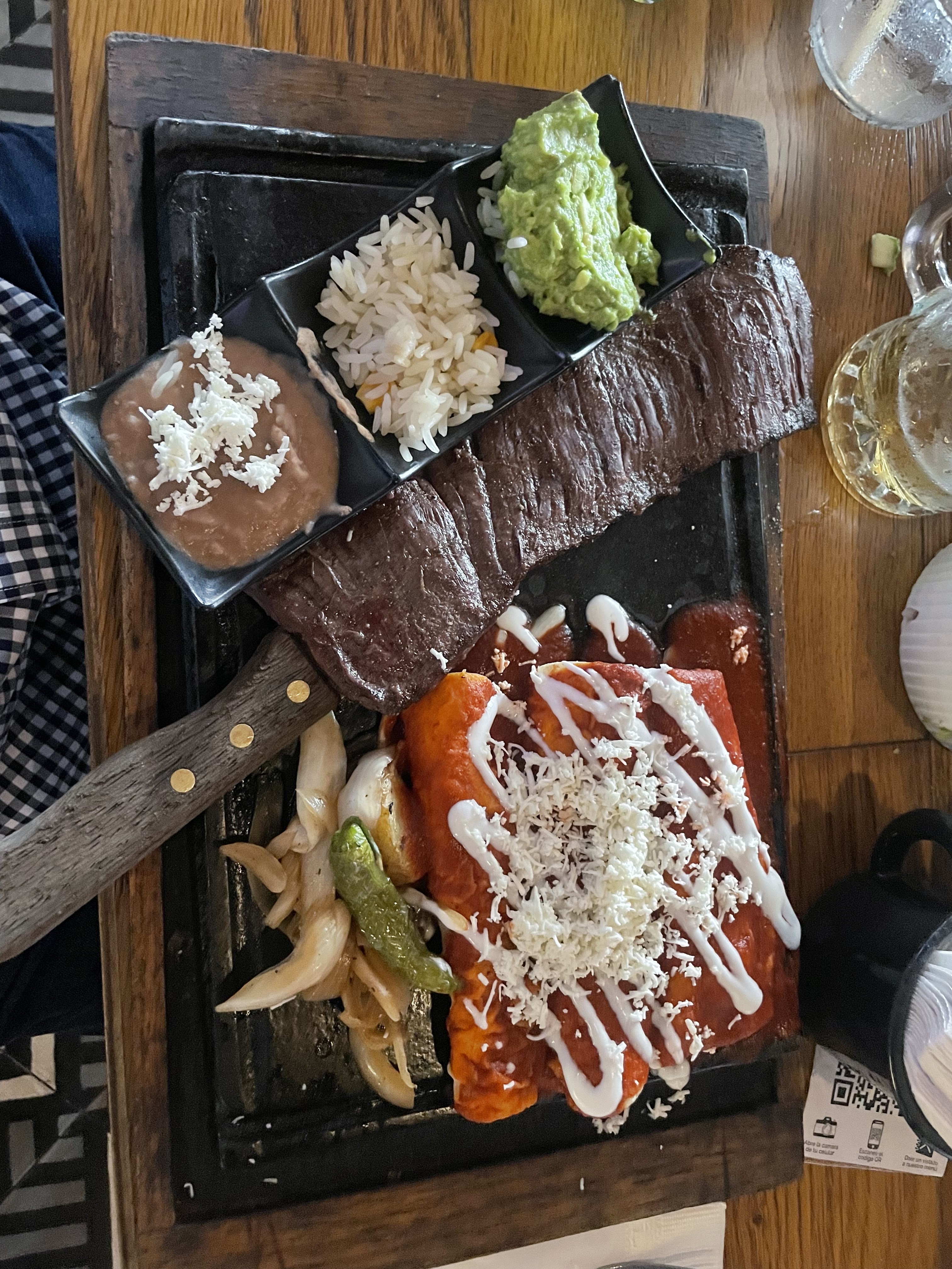 República Restaurant And Bar image 4