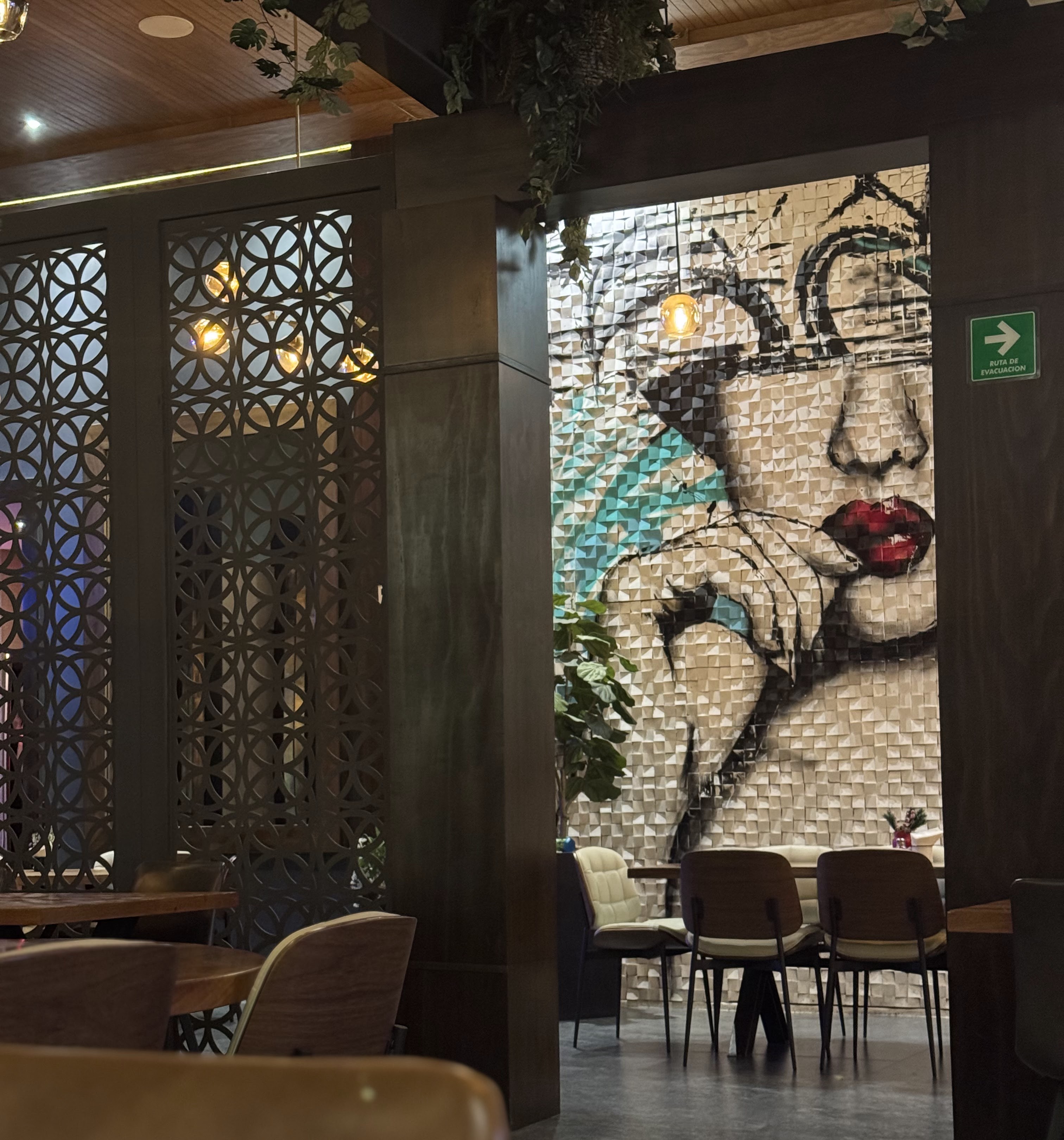 República Restaurant And Bar image 8