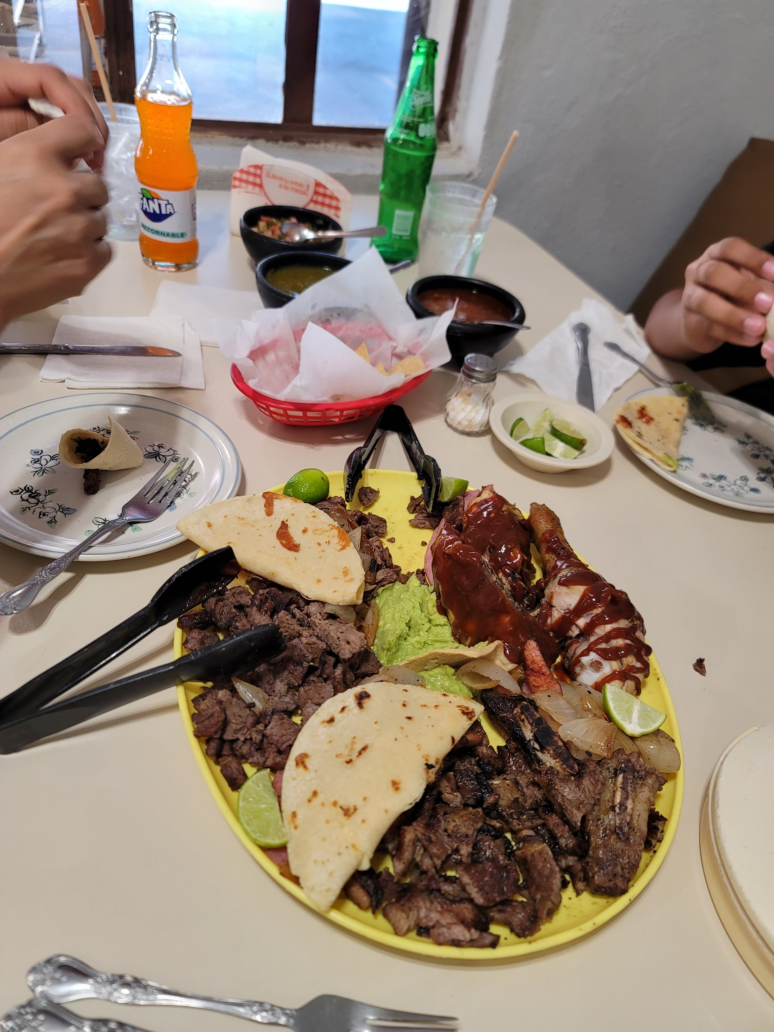 El Carbon Grill Restaurante image 3