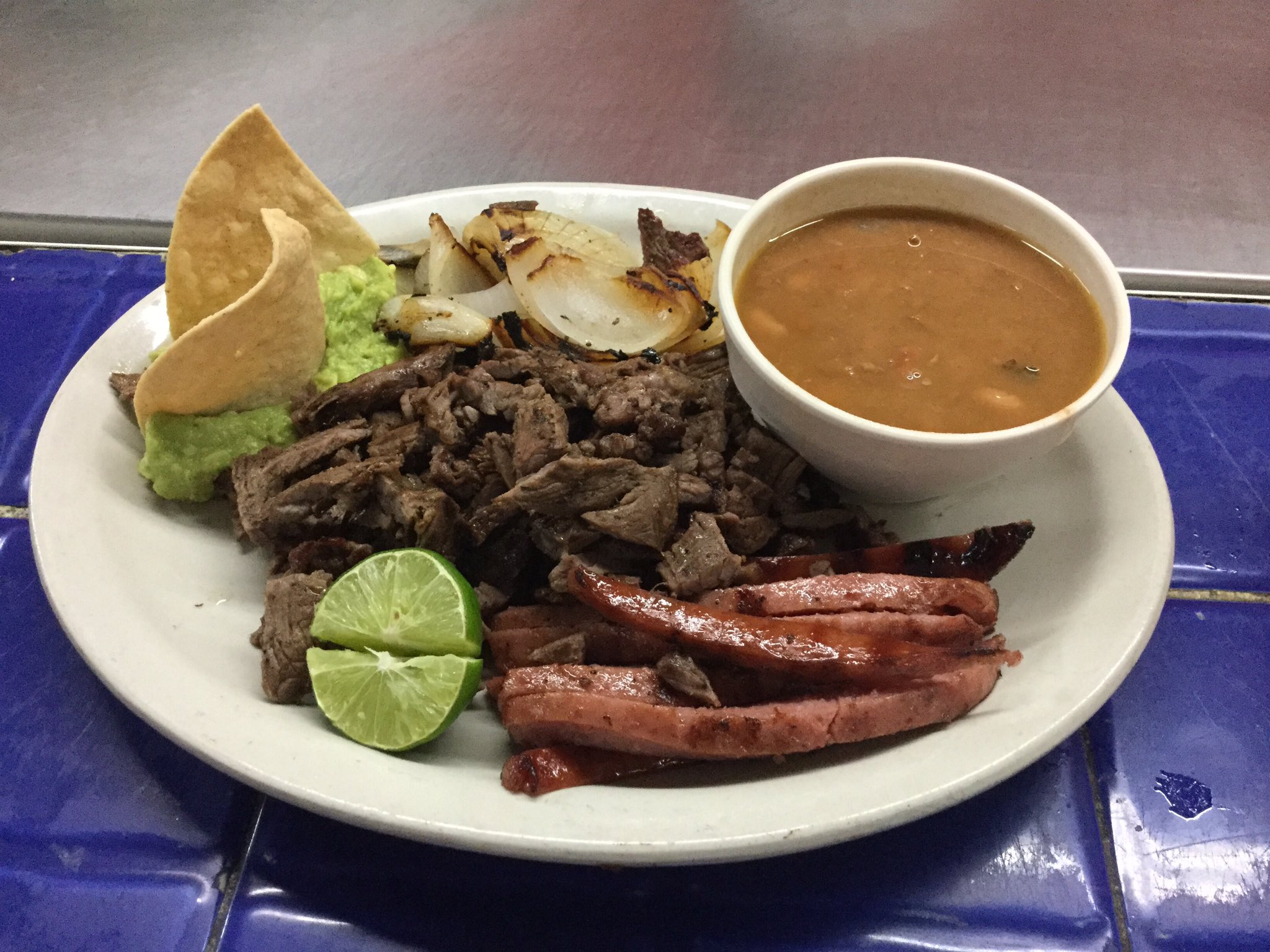 El Carbon Grill Restaurante image 6