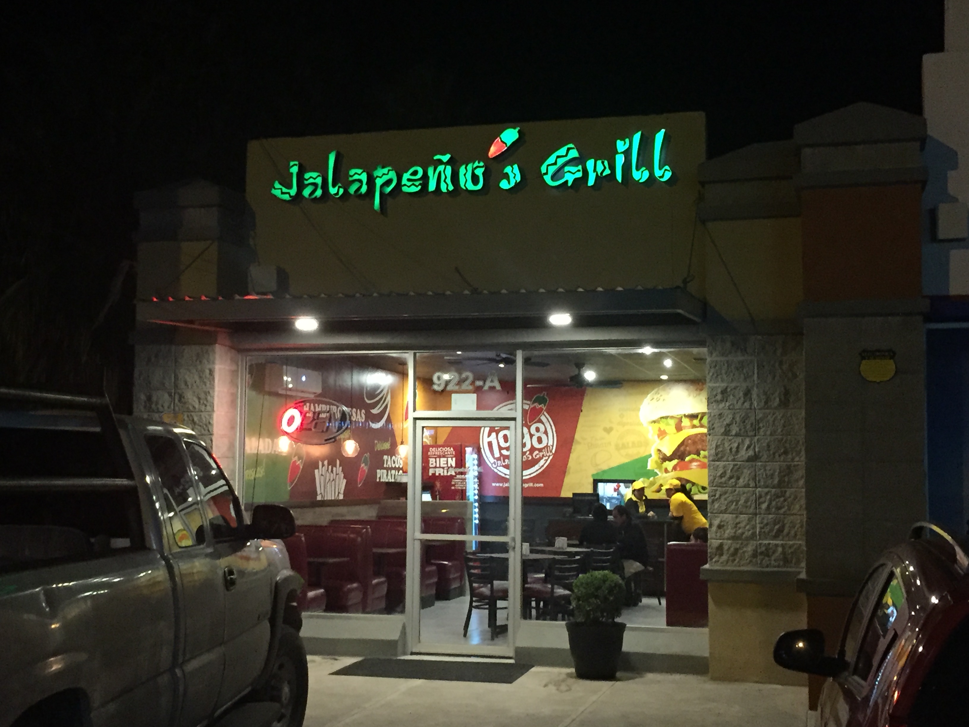 Jalapeños Grill Villa image 1