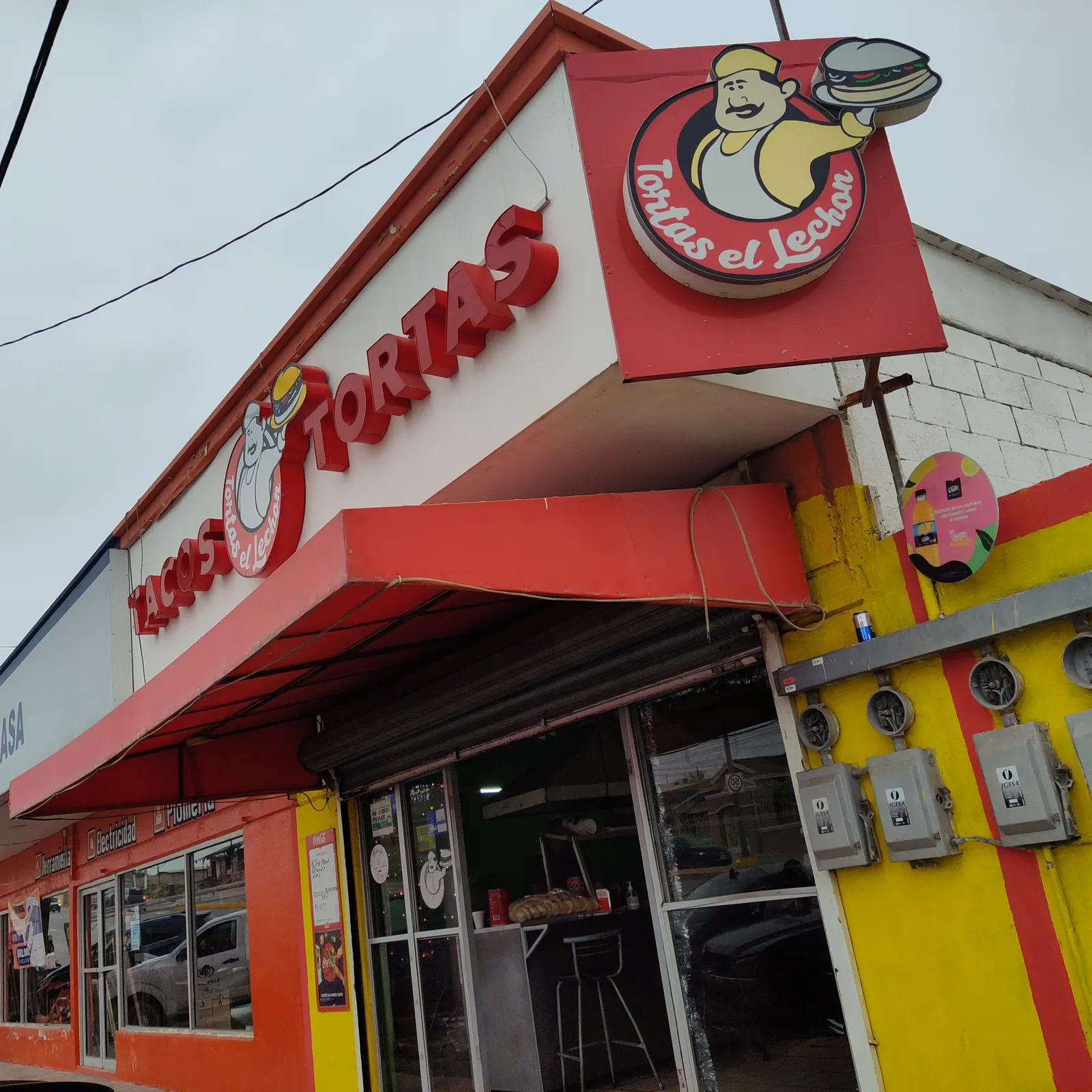 Tortas Y Tacos El Lechon image 9