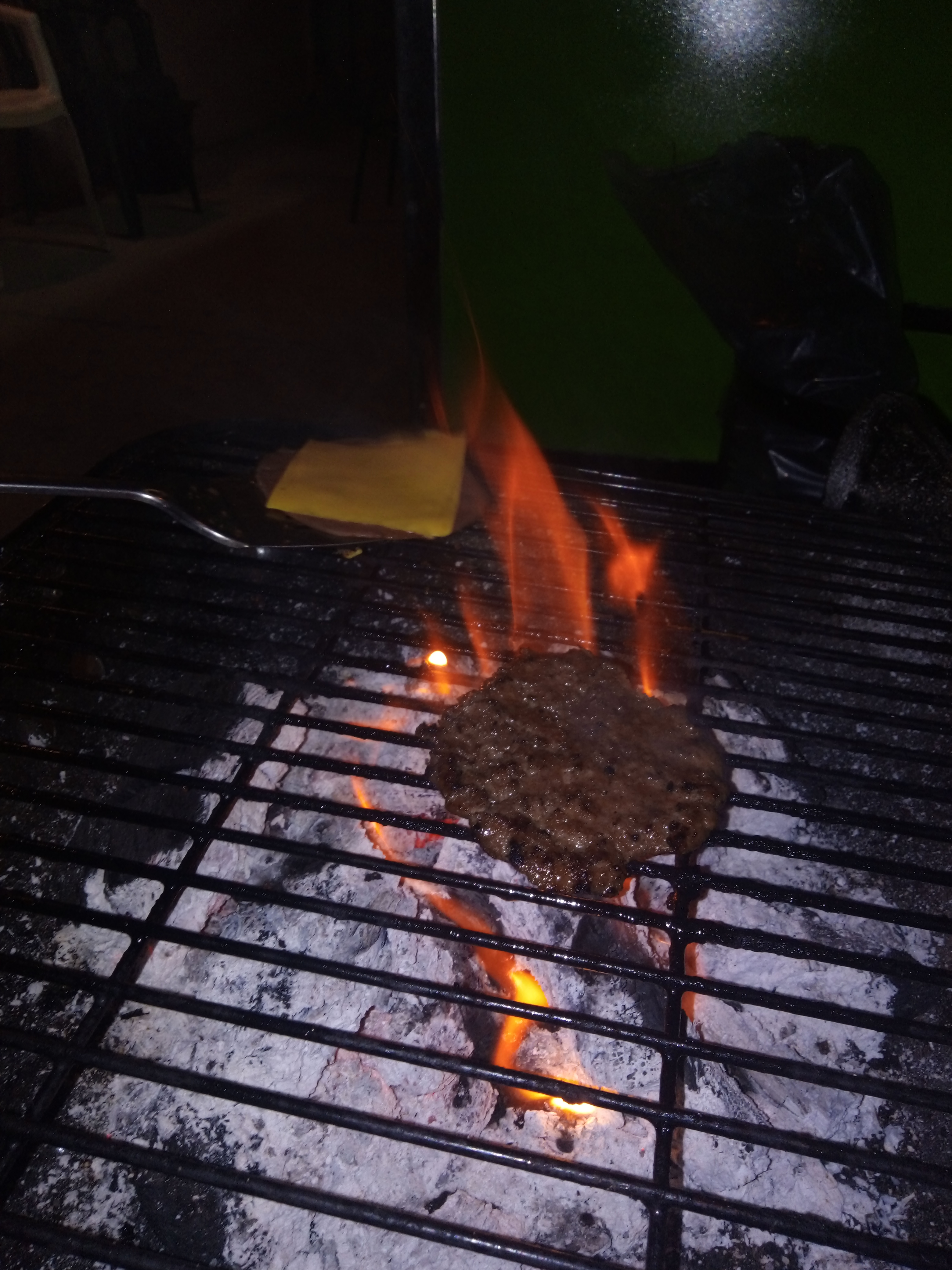 Hamburguesas al carbón "Gerardo" image 8