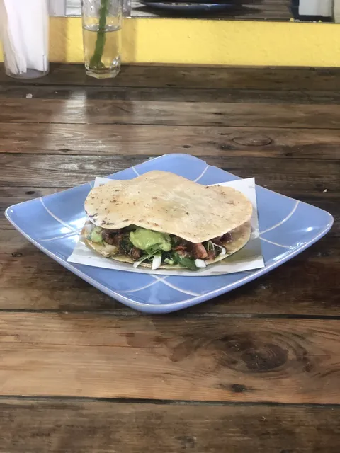Antojitos Mexicanos Y Mariscos image 1