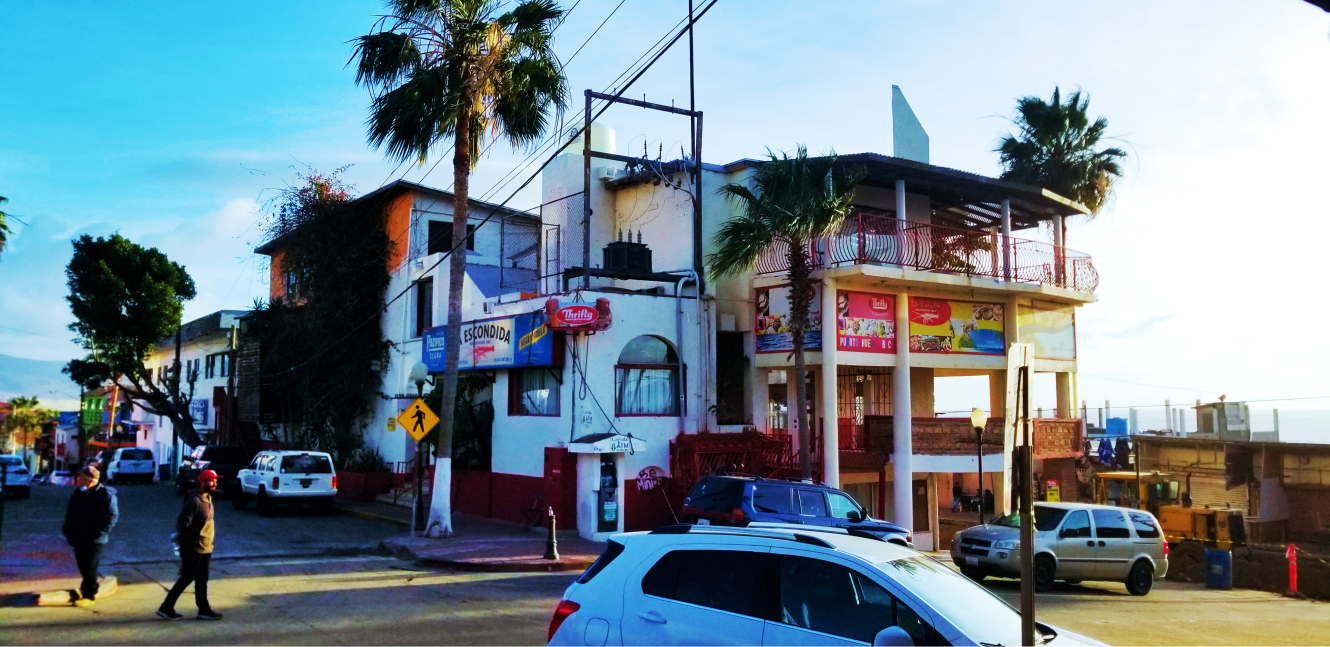 La Escondida Puerto Nuevo. Restaurante Bar image 1
