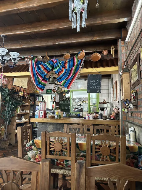 Restaurante El Portal - El Portal Restaurant image 3