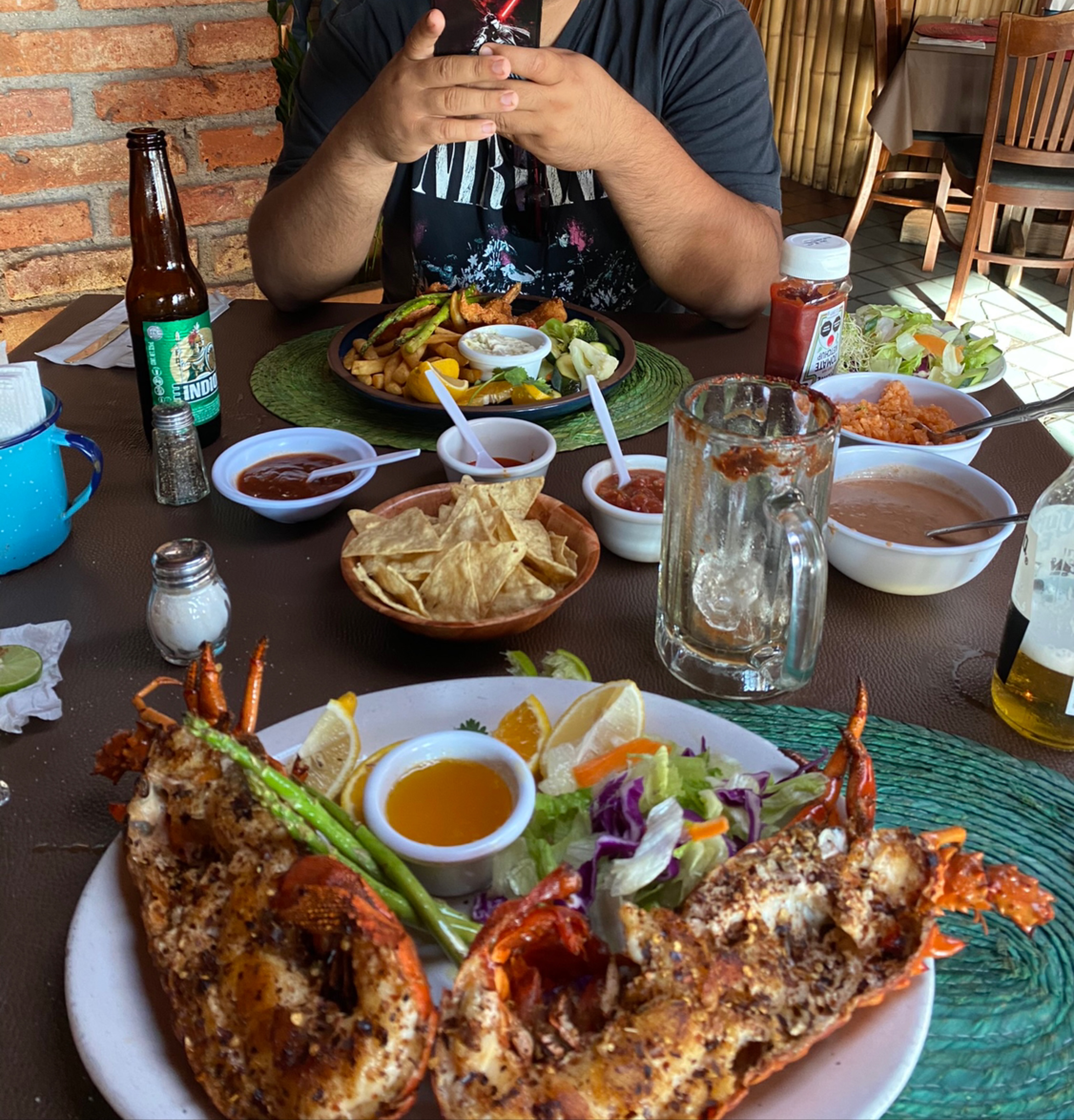 El Pescador Restaurant image 3