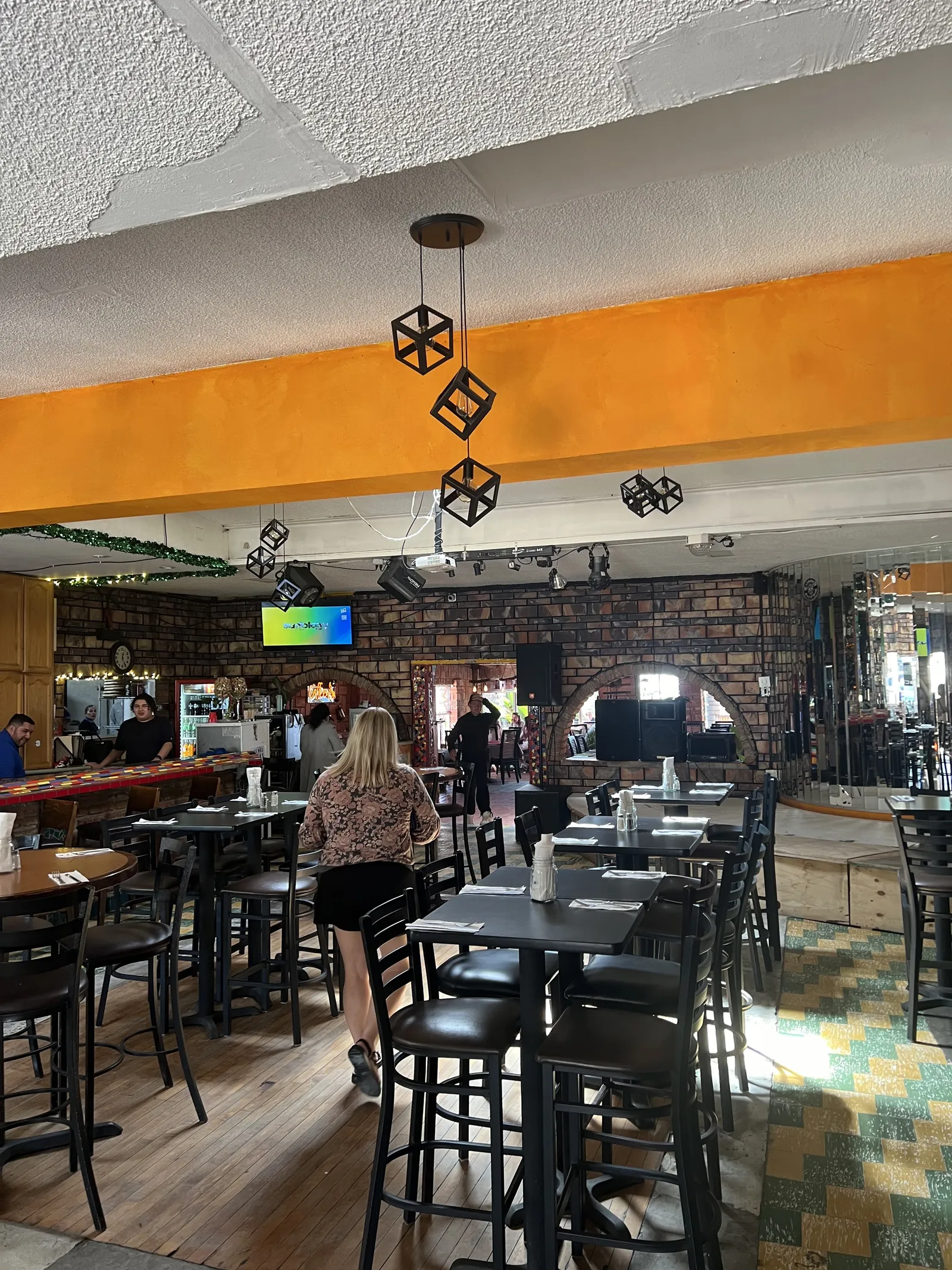 El Pescador Restaurant image 9
