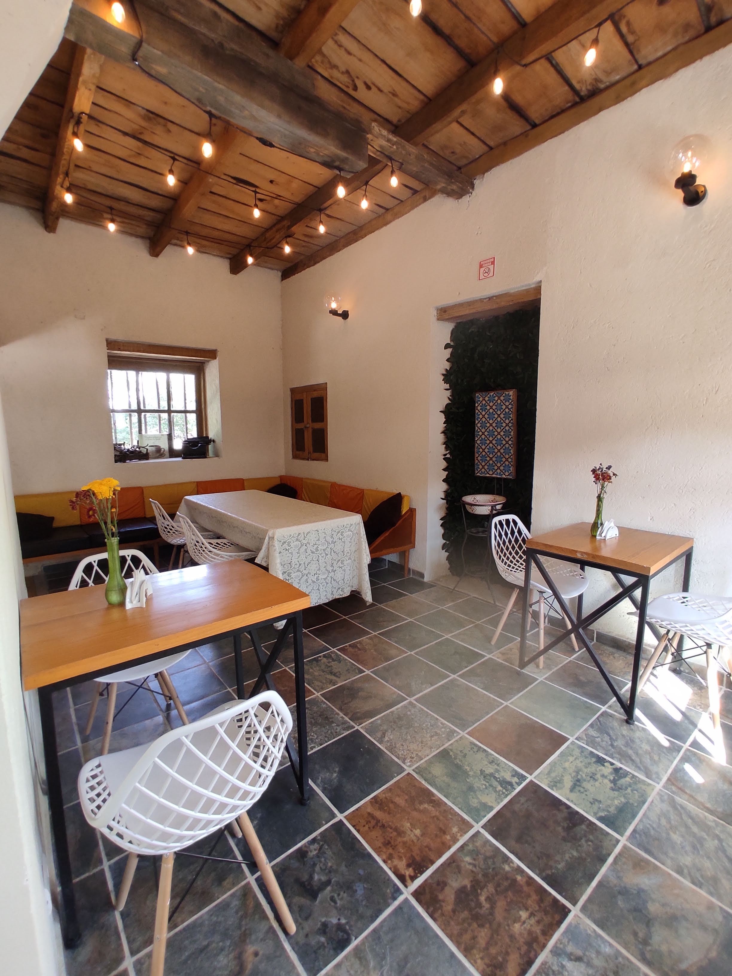 El Café de Shal image 6