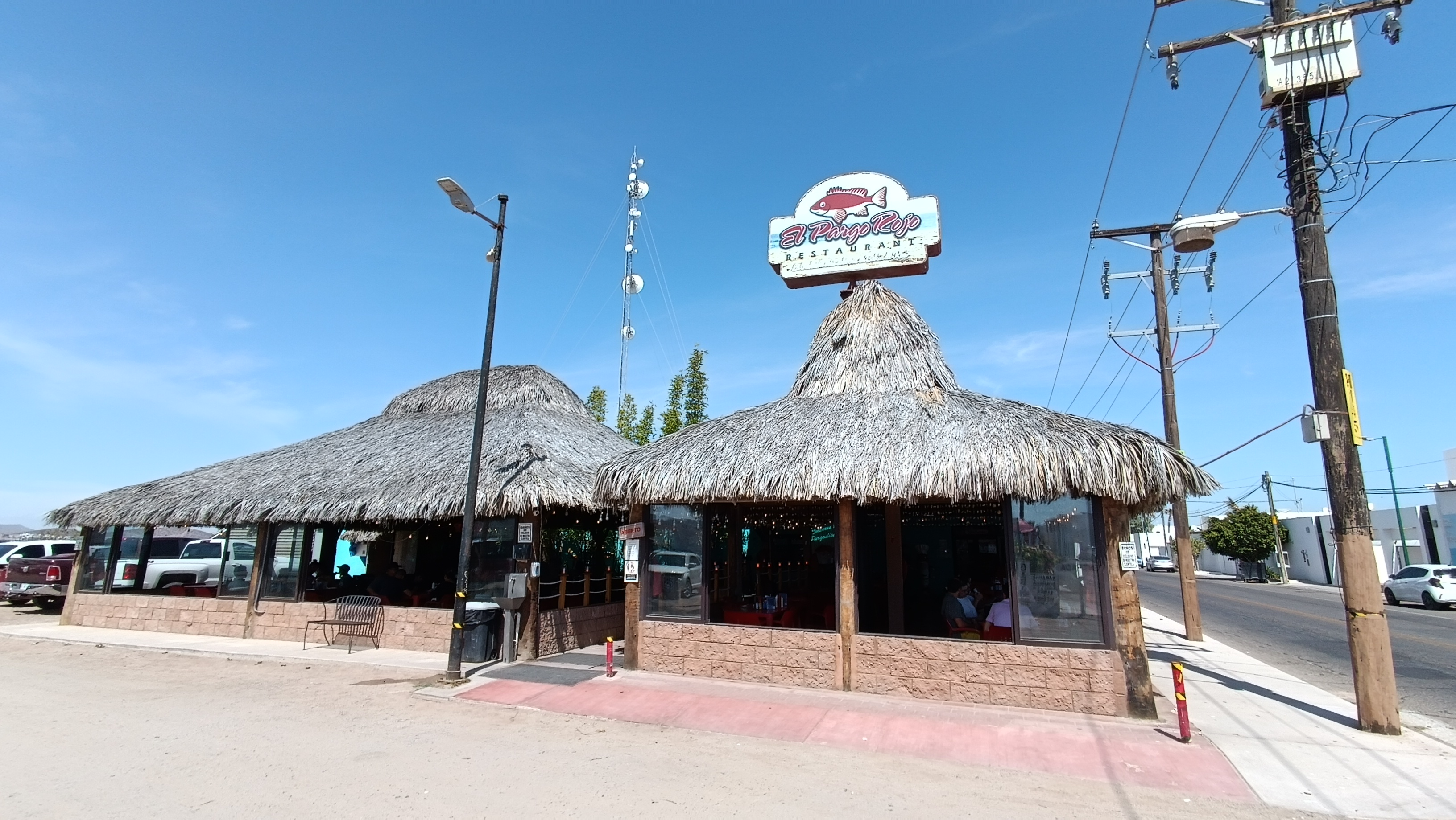 El Pargo Rojo Restaurant image 1