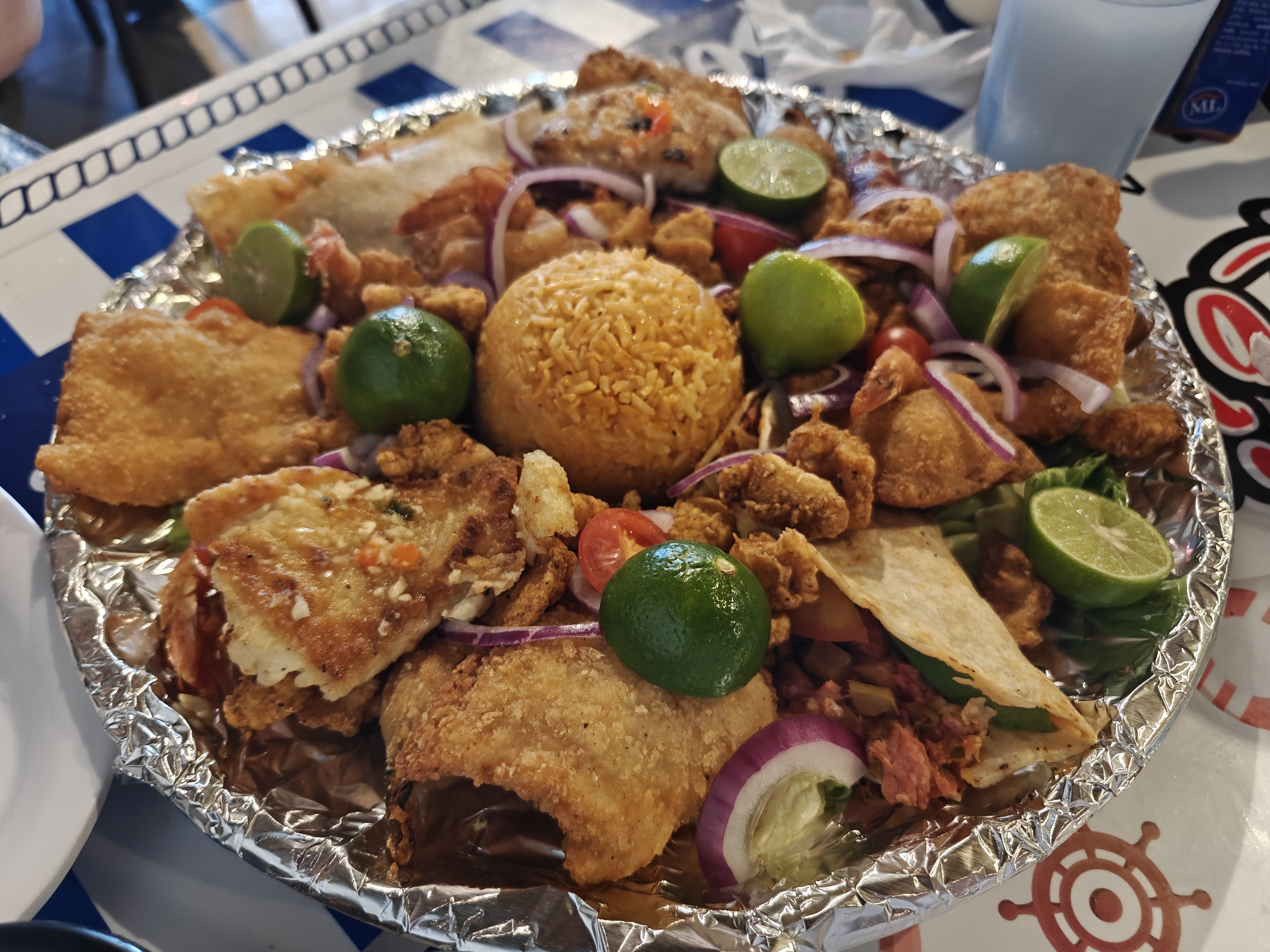 El Pargo Rojo Restaurant image 3