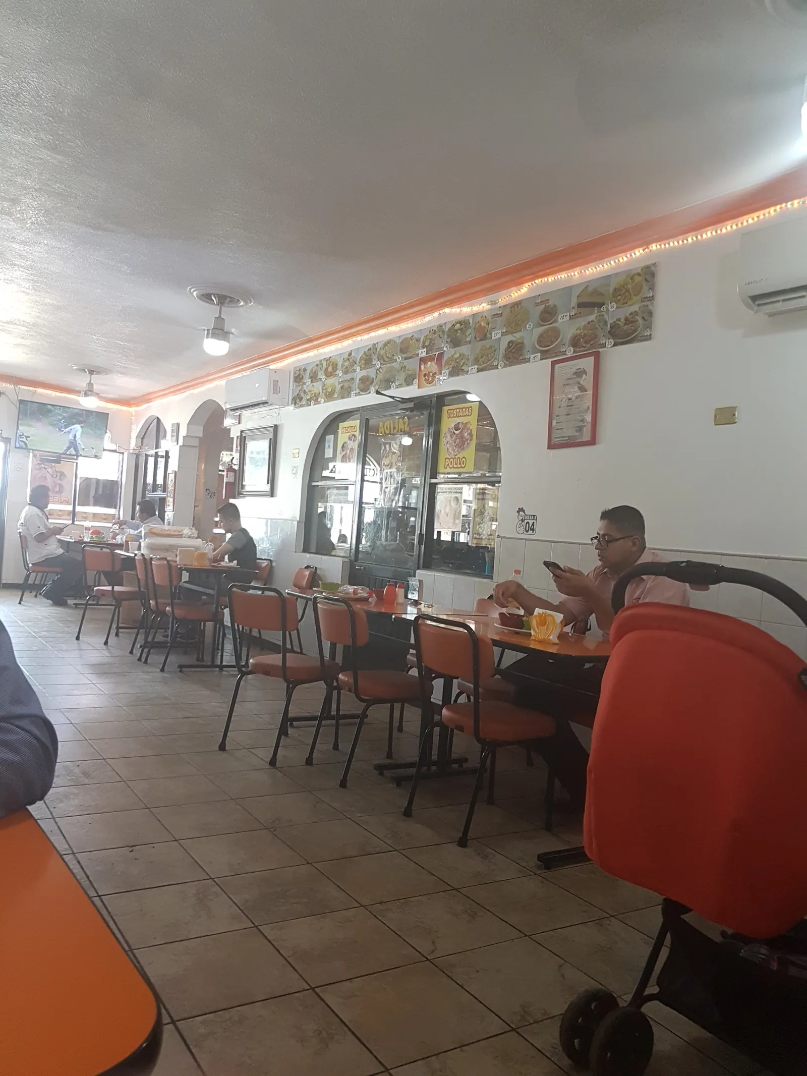 Pollo Feliz image 3
