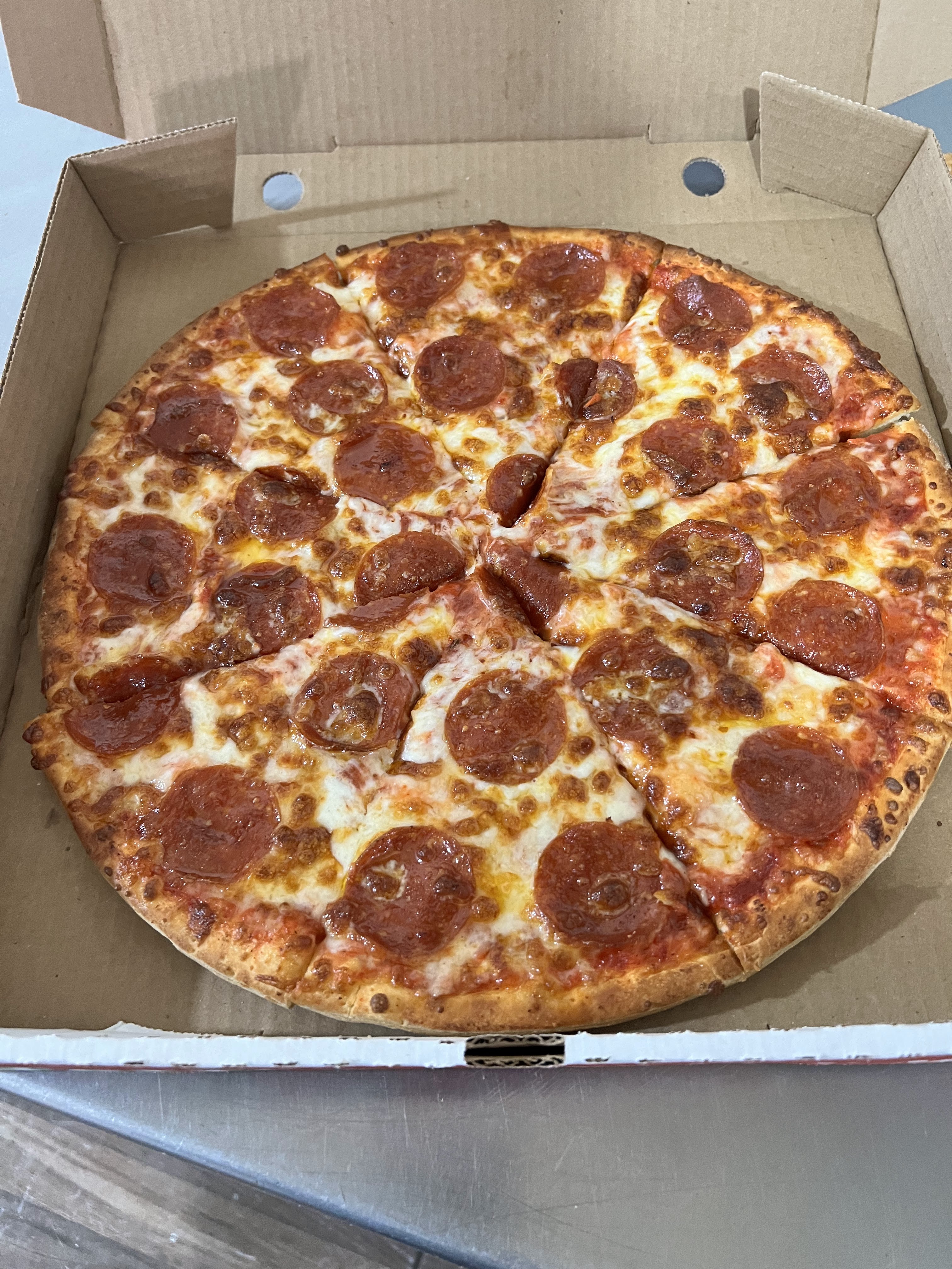 NELLS EXPRESS. PIZZAS & MÁS image 1