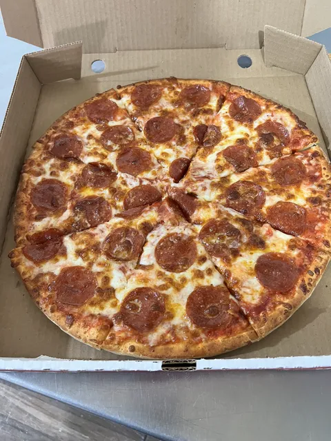 NELLS EXPRESS. PIZZAS & MÁS image 1