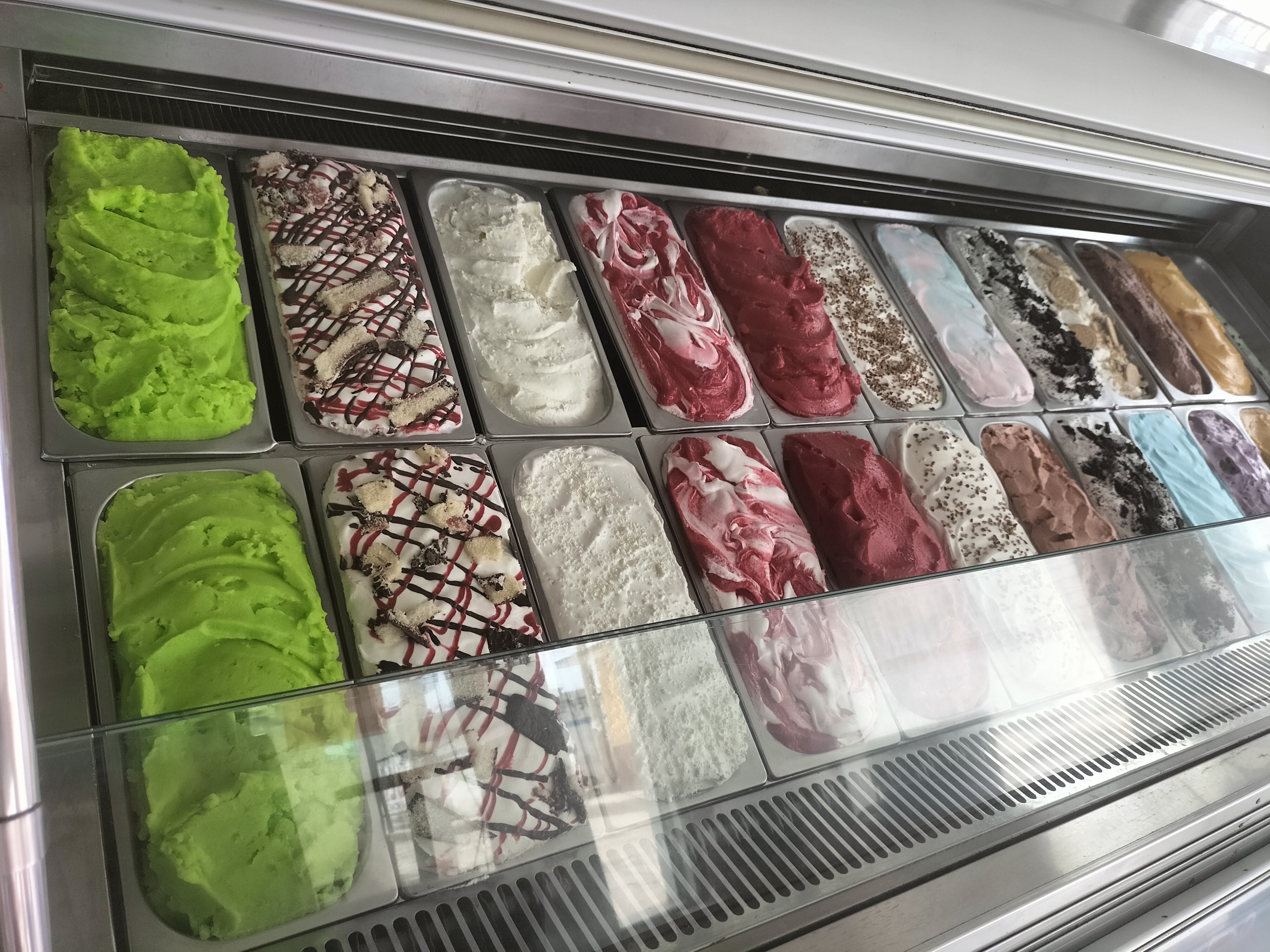 EL SUPER HELADO Cafetería y Pizzería image 1