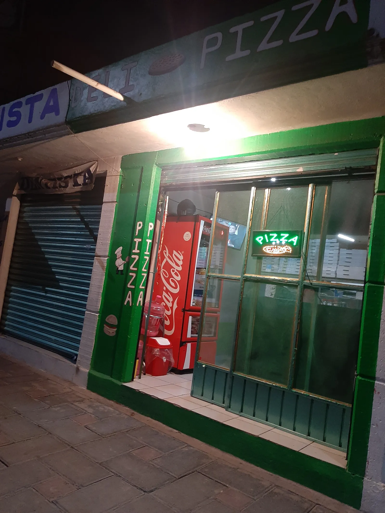 Deli;pizza image 1