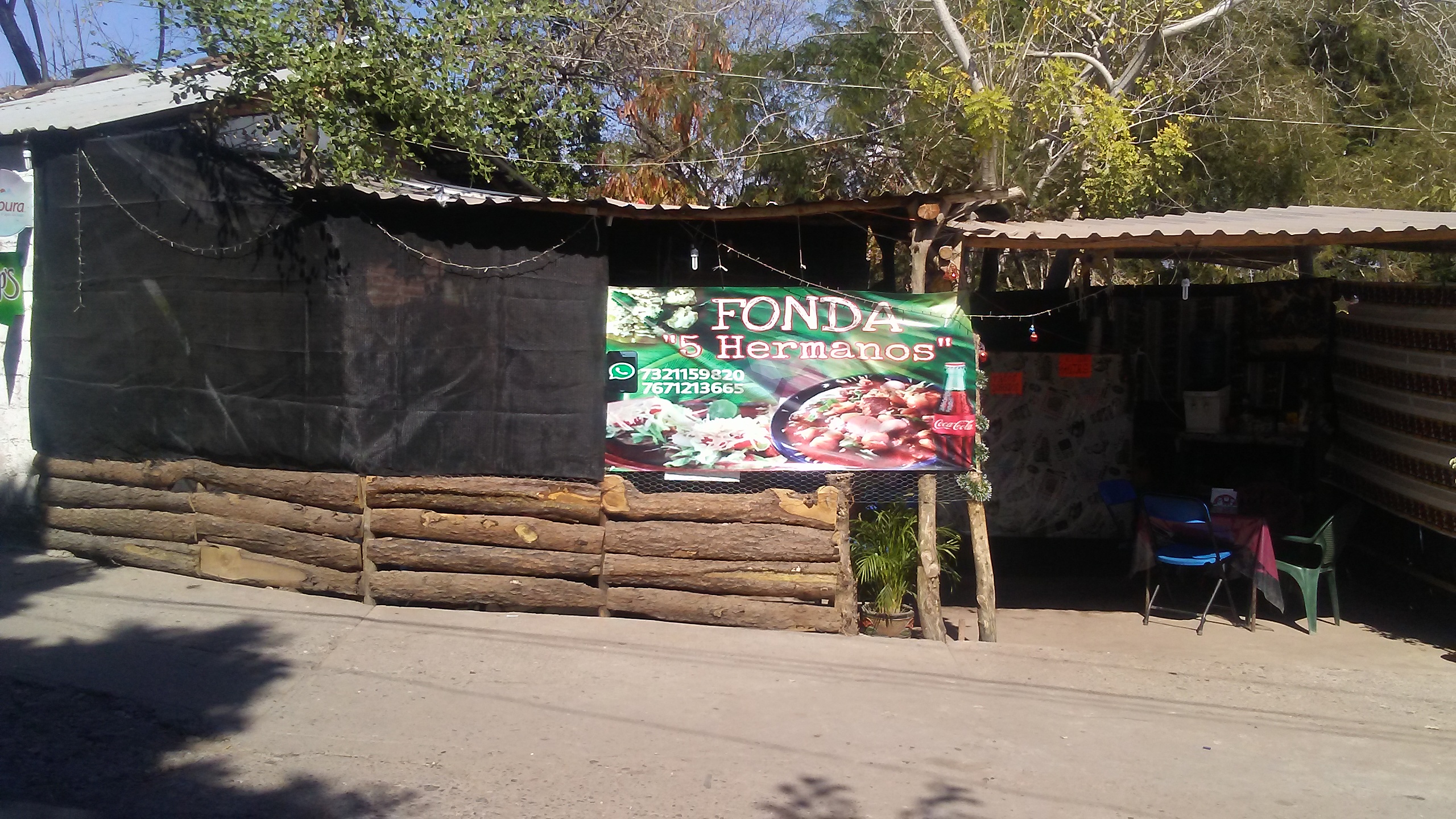 "Fonda 5 Hermanos" image 8