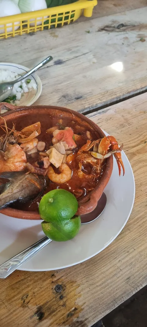 Restaurante y marisqueria "Doña Lety" image 1