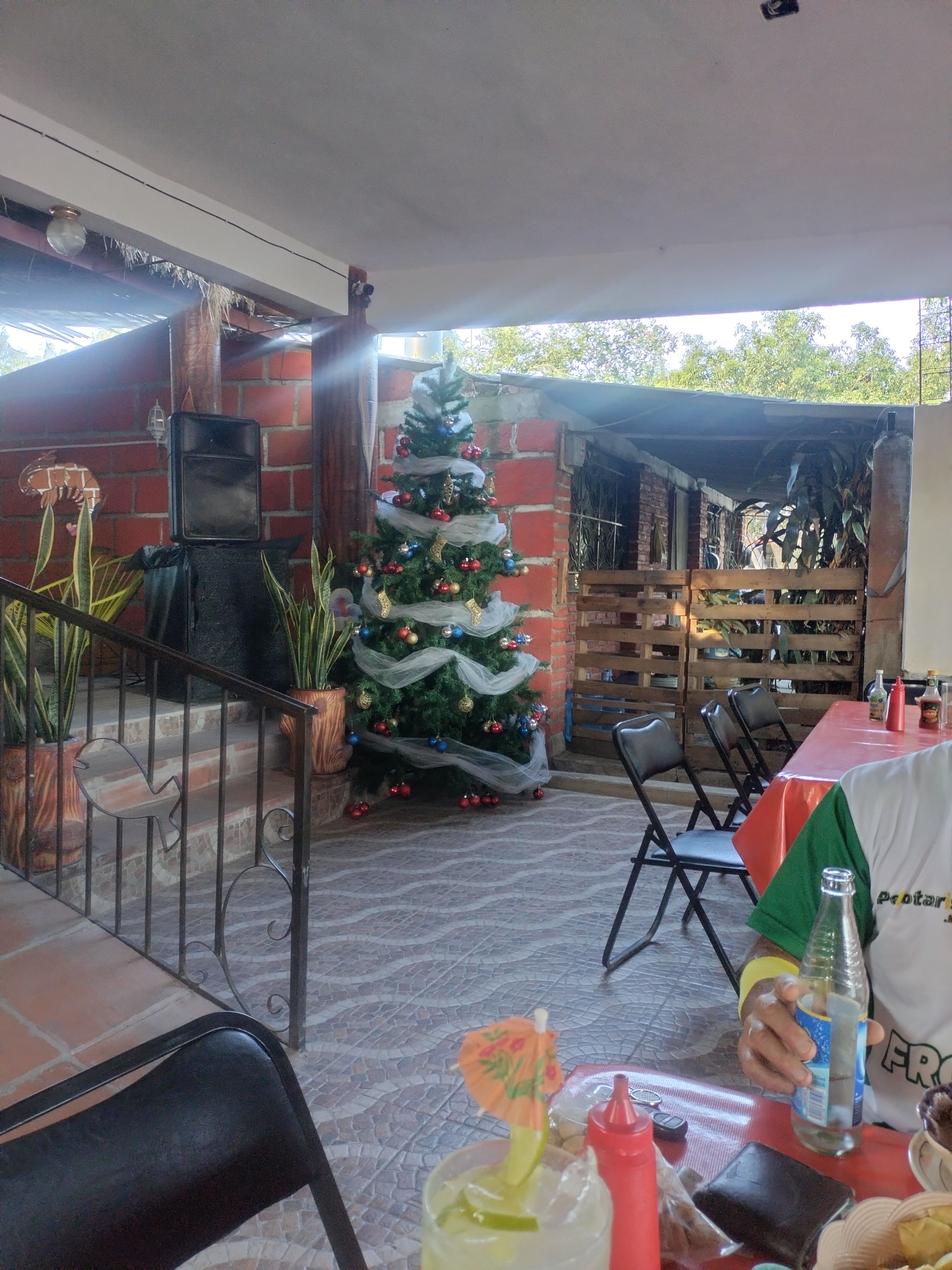 Hidden Port Restaurant image 5