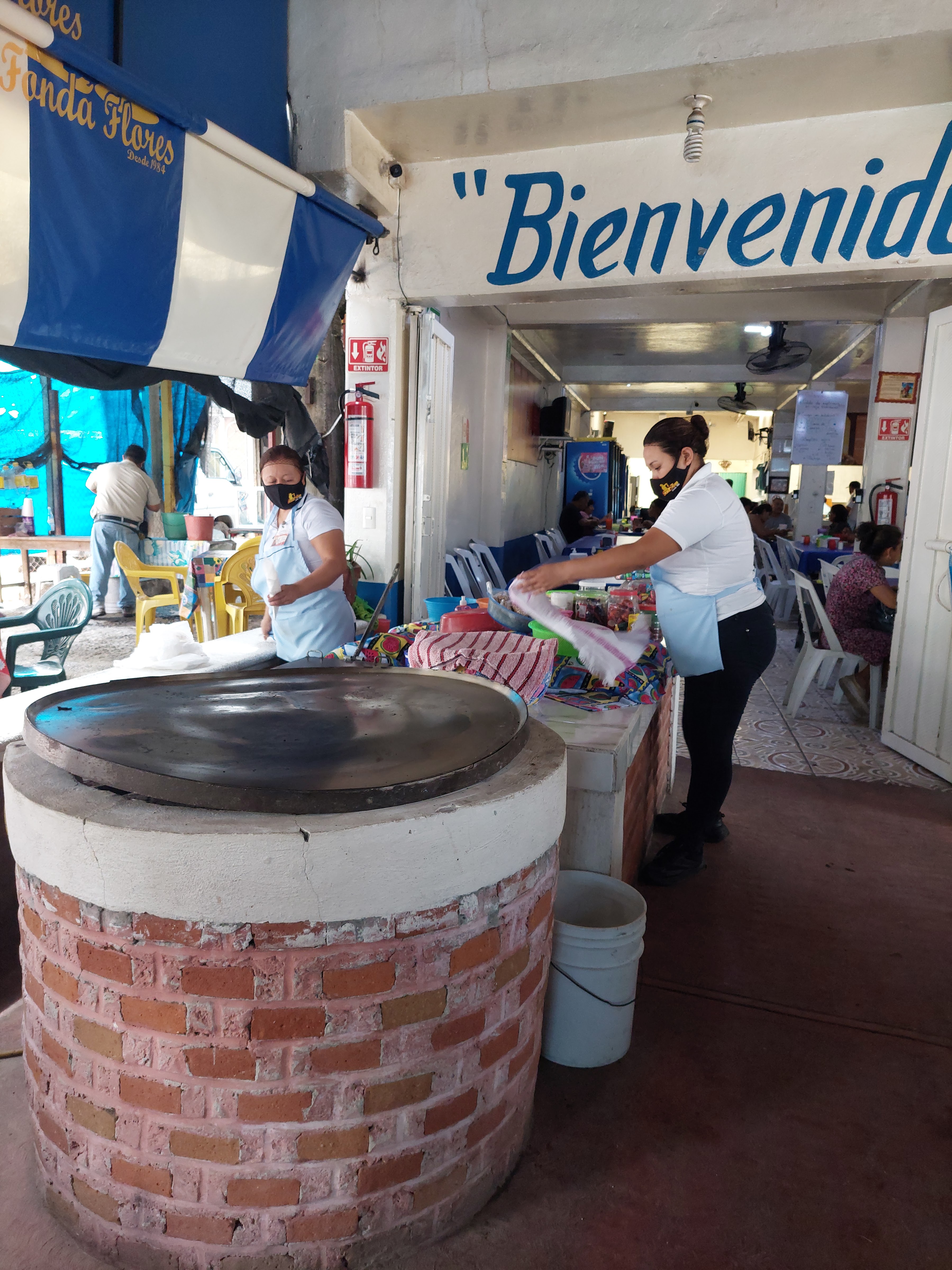 Fonda Flores image 7