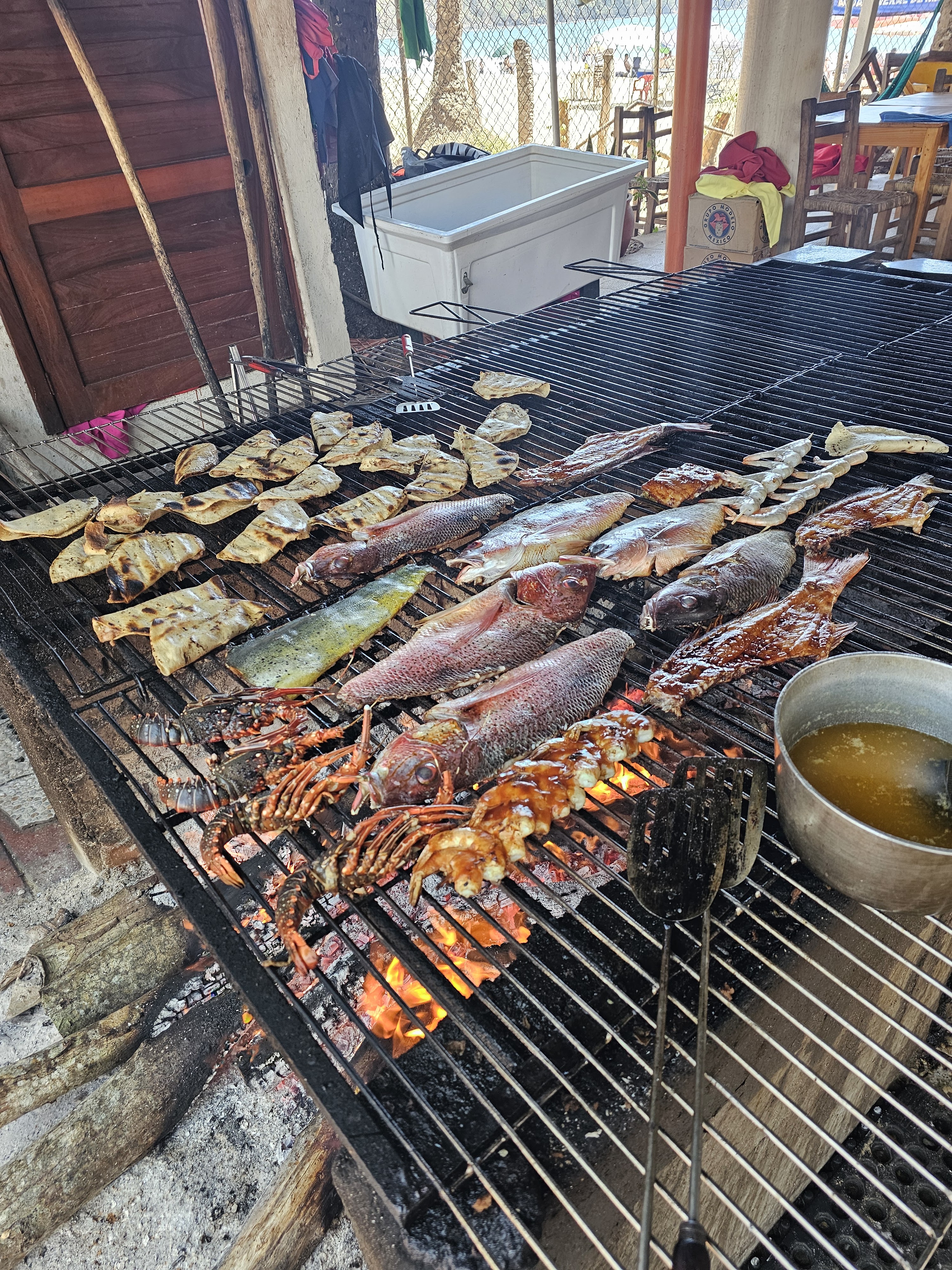 Chico's Restaurant - Bar image 9