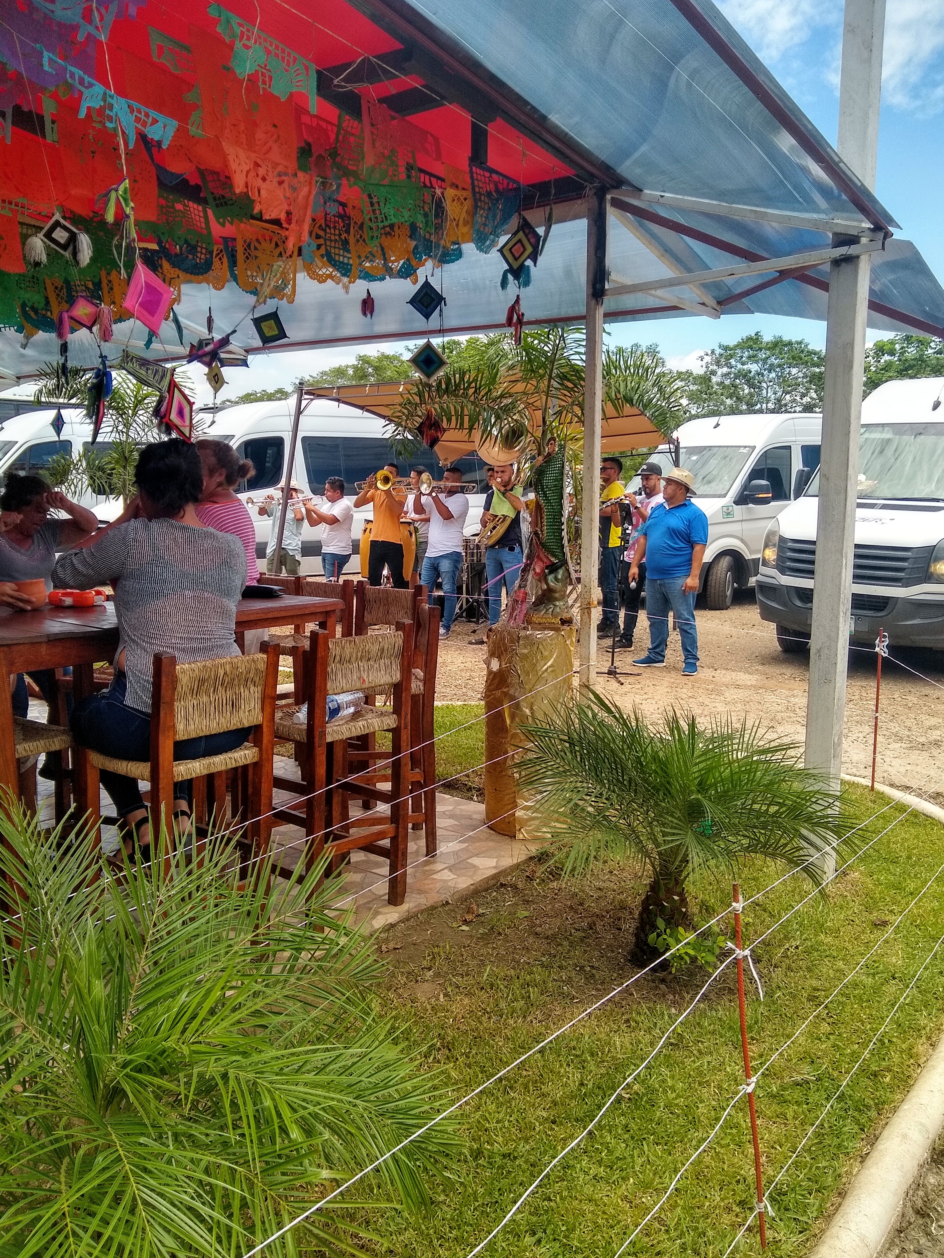 Victor's Beach Bar ( La Castilla ) image 1