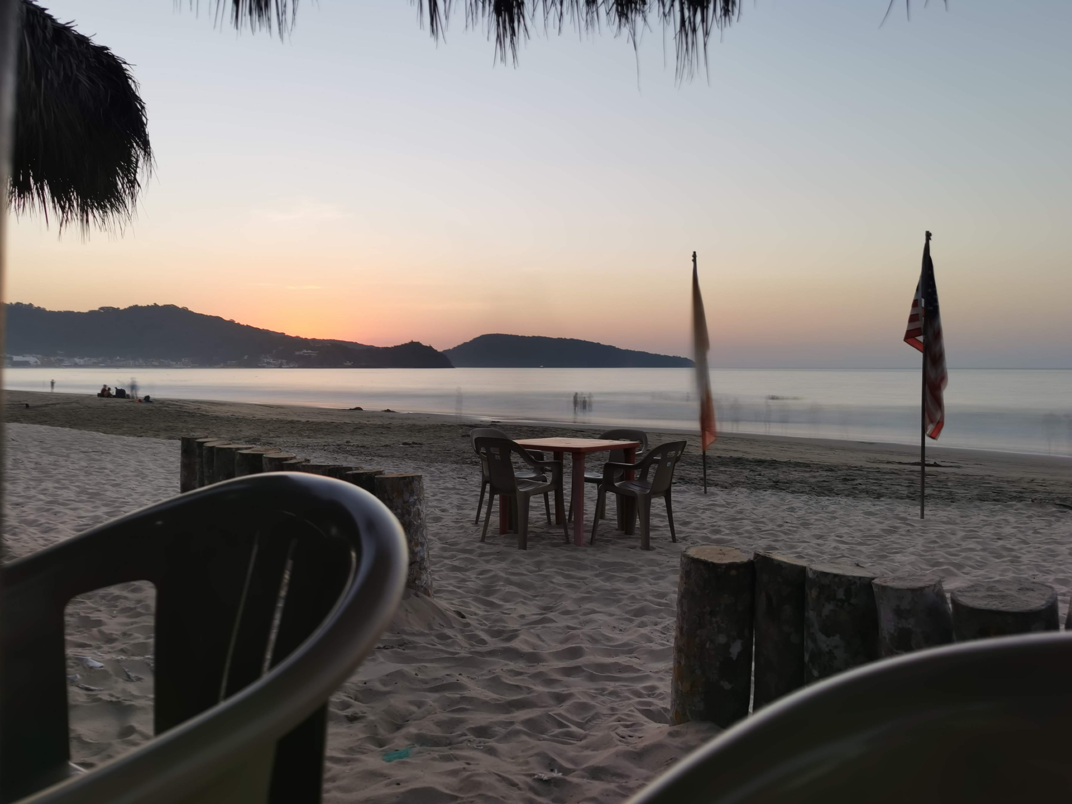 Victor's Beach Bar ( La Castilla ) image 8