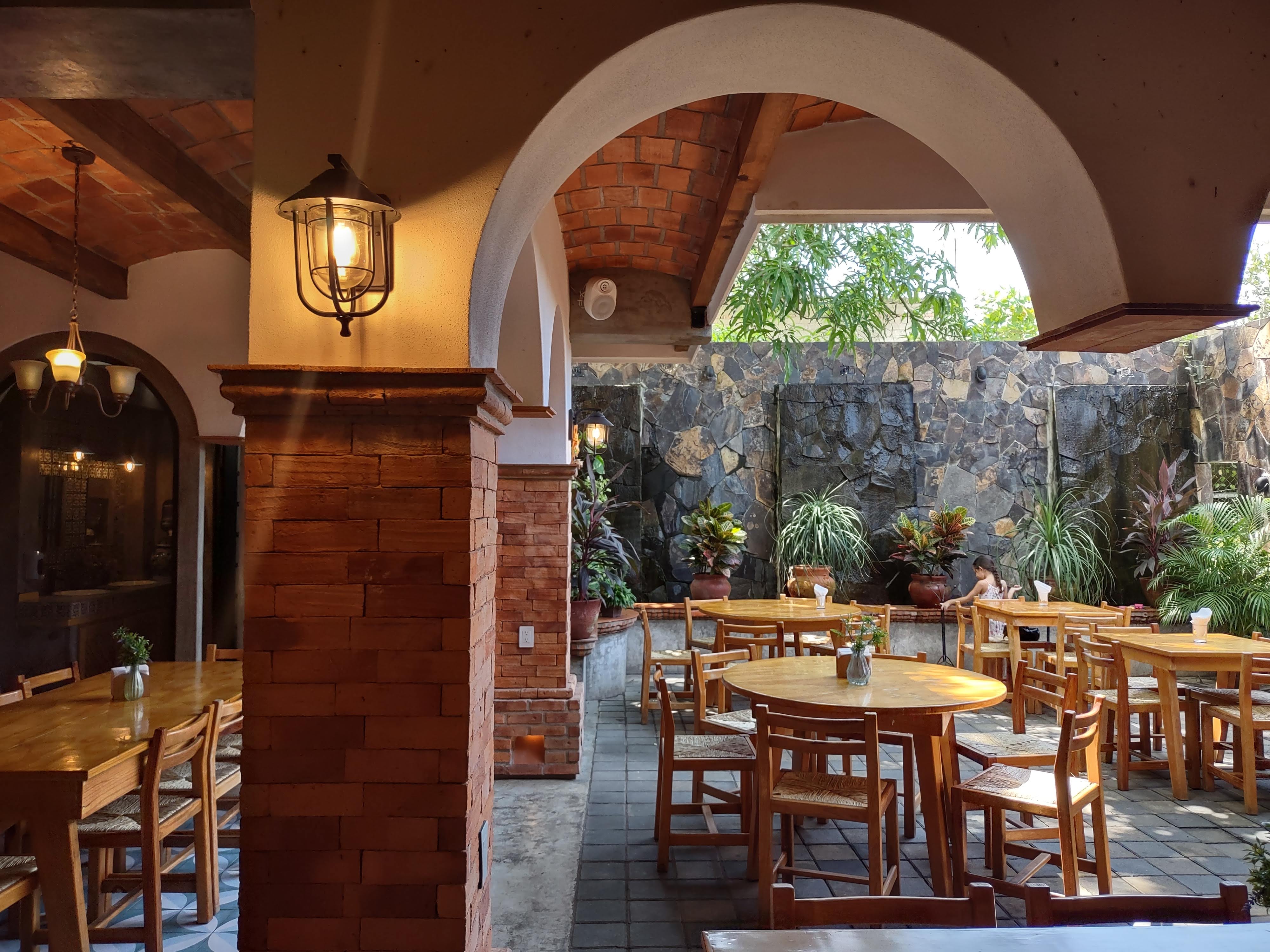 Restaurant Yesi & Grill image 4