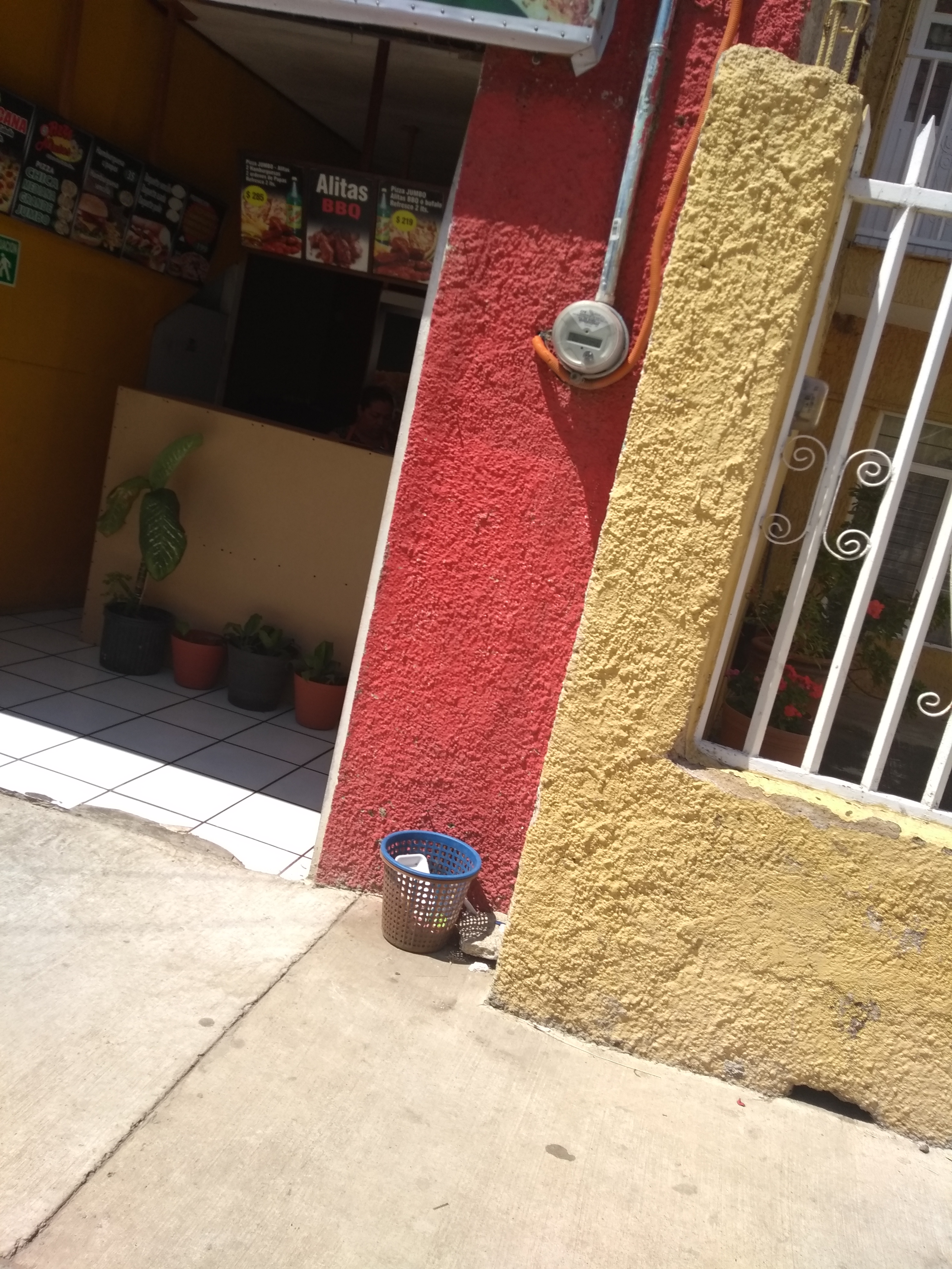 Pizzeria 3 Nietos image 4