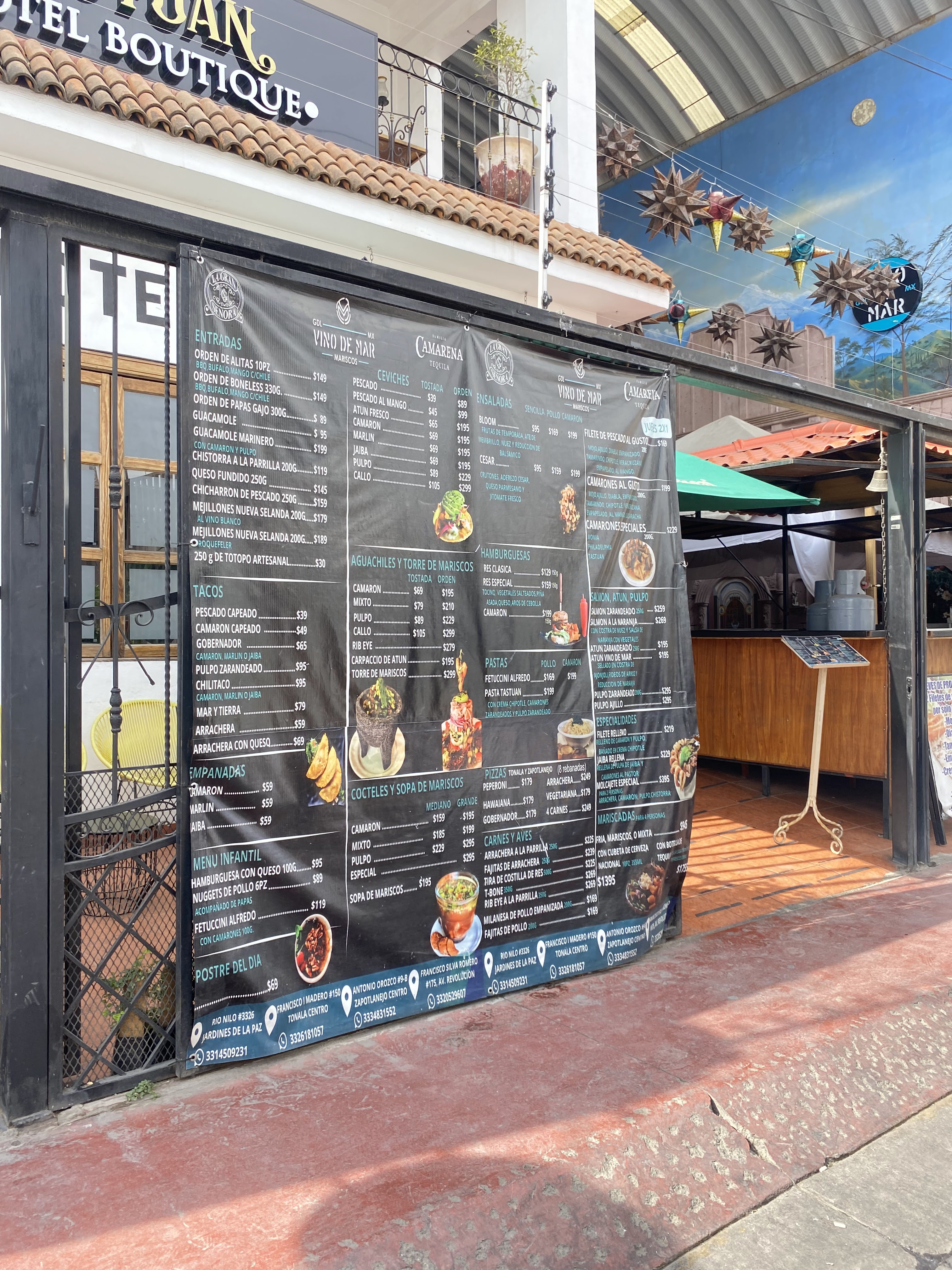 Mariscos Bloom - Seafood Restaurant Bar image 5