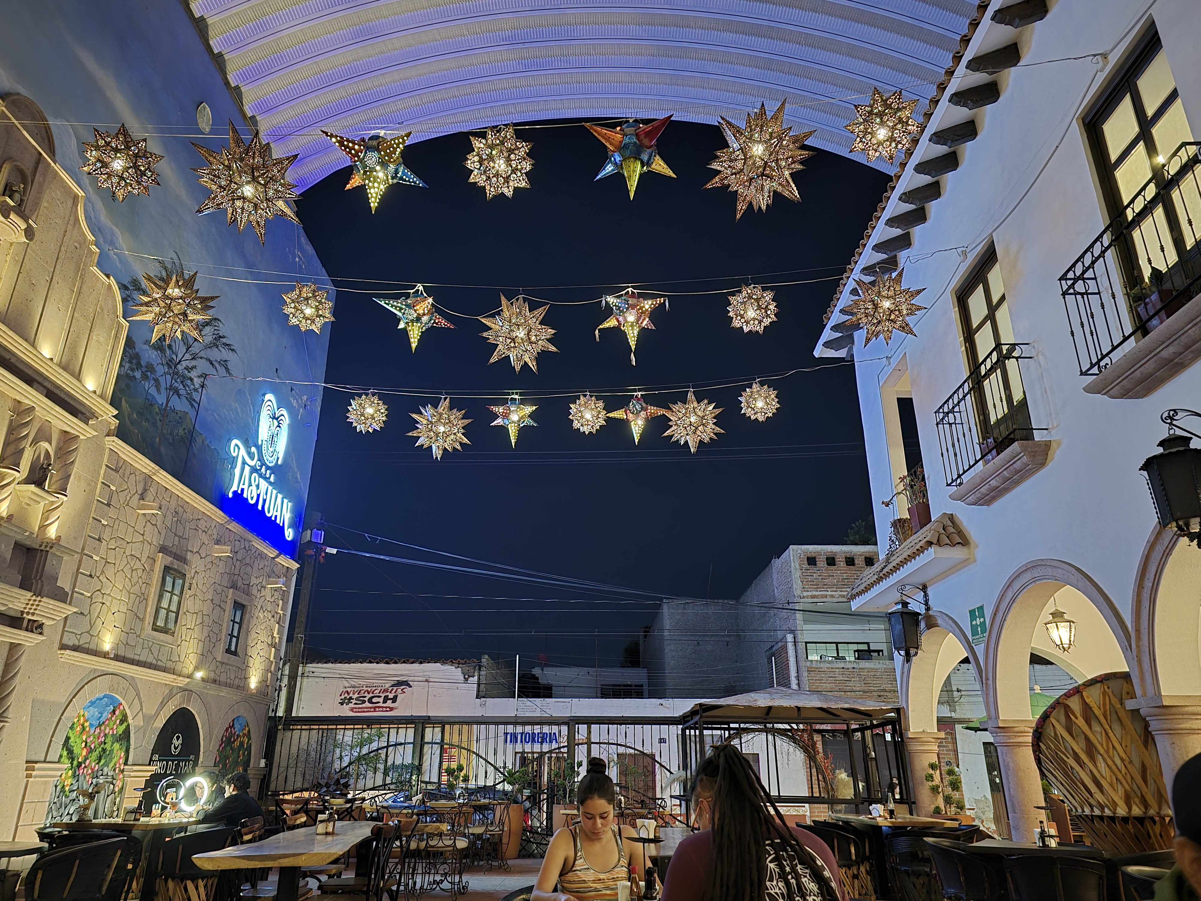 Mariscos Bloom - Seafood Restaurant Bar image 8