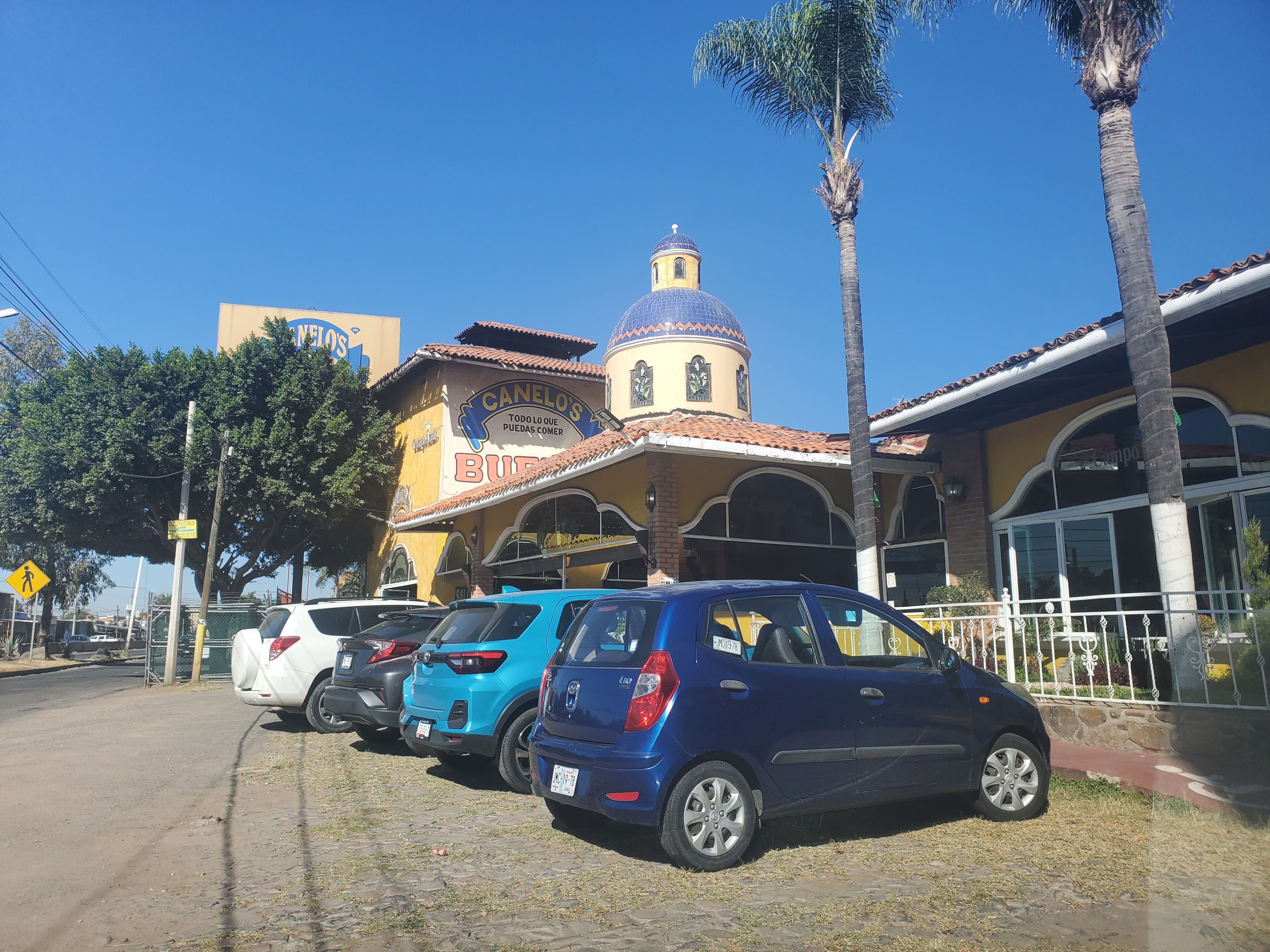 Canelos Restaurante image 3