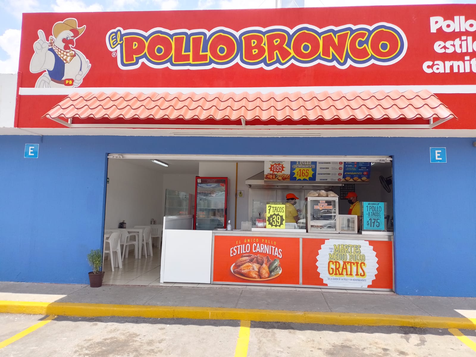 El Pollo Bronco image 3