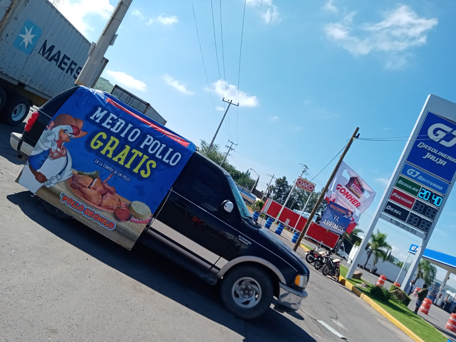 El Pollo Bronco image 7