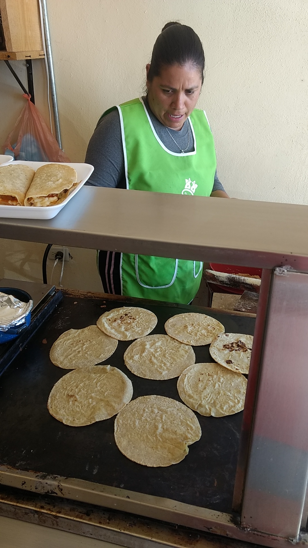 Loncheria navarros image 3