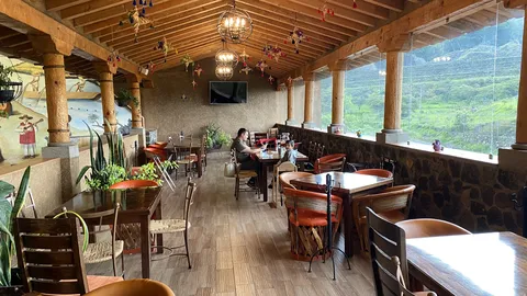 Restaurante Las Yacatas image 1
