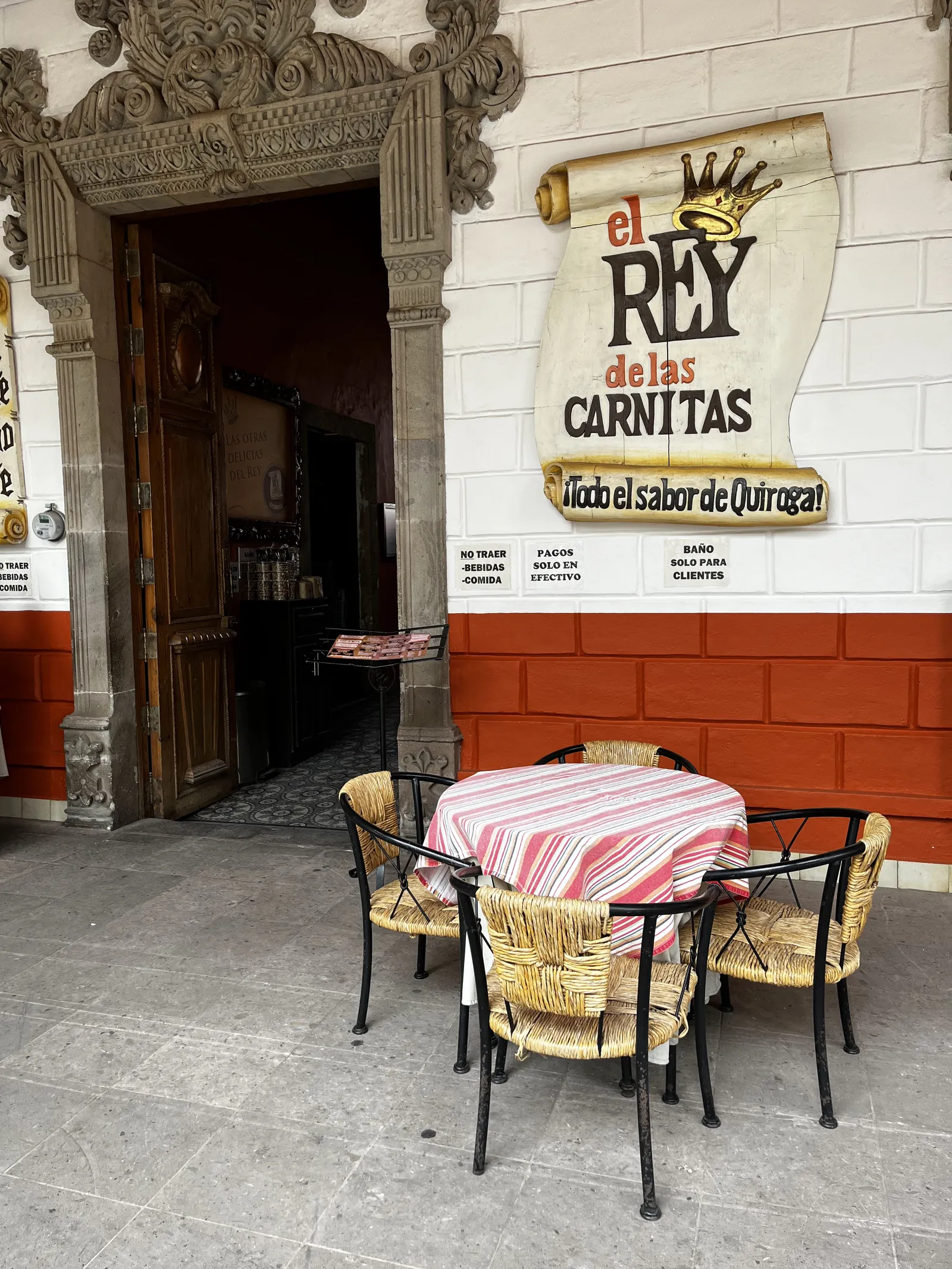 El Rey de las Carnitas image 5