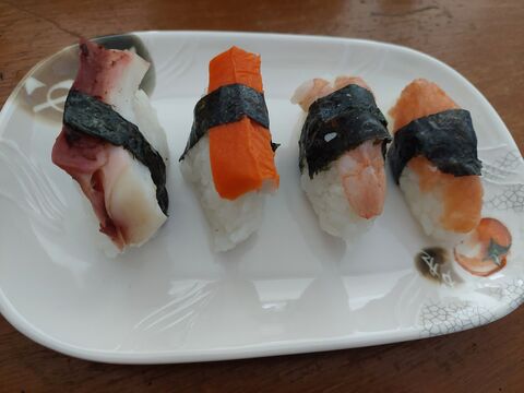 Sakura Sushi Quiroga image 4
