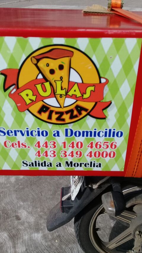 RULAS PIZZA image 3