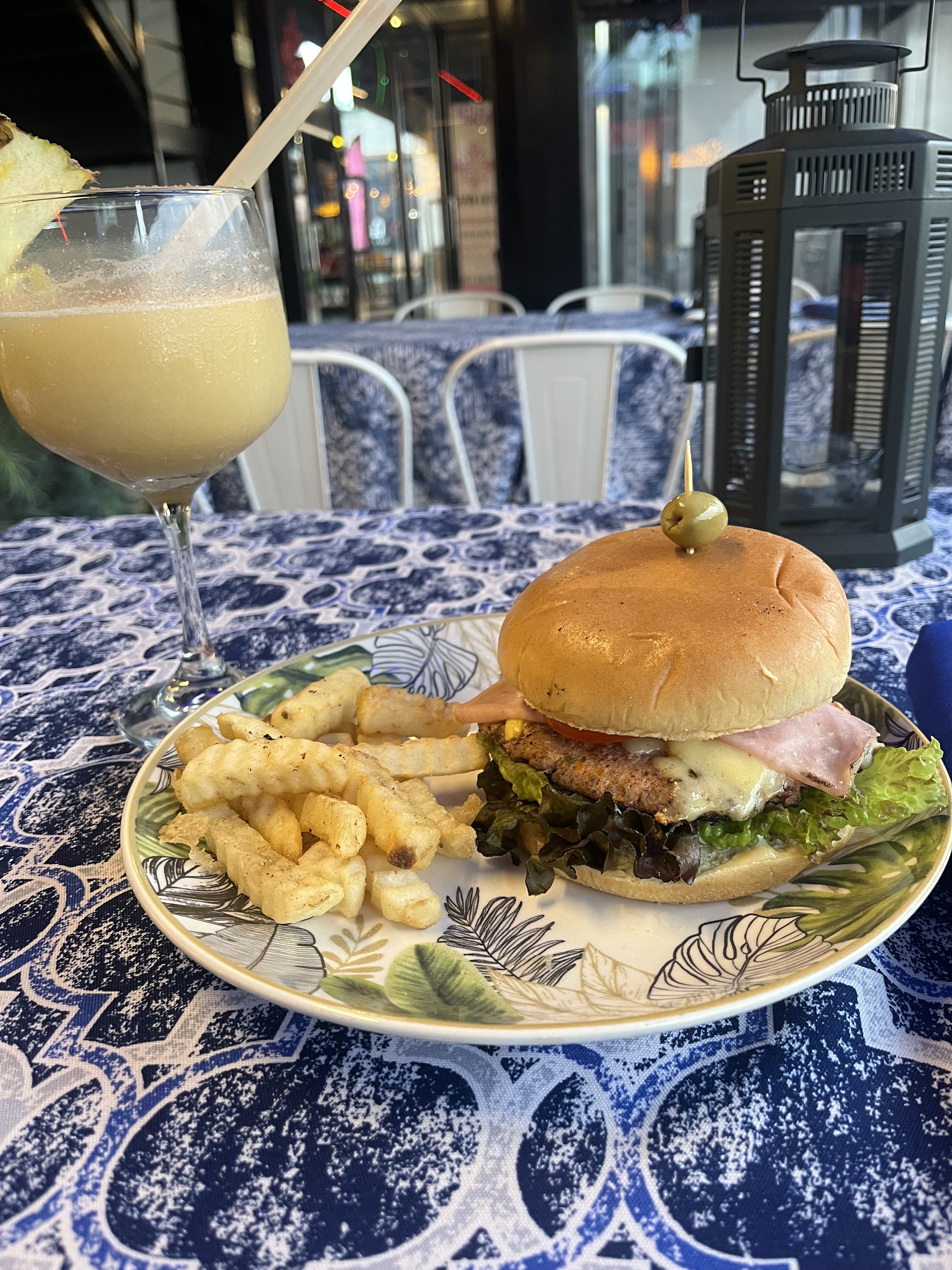 SIEMPRE TÚ - RESTAURANTE image 4