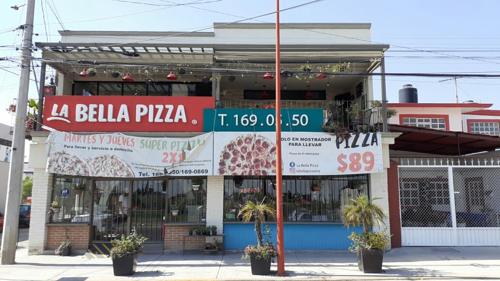 La Bella Pizza Cholula image 1