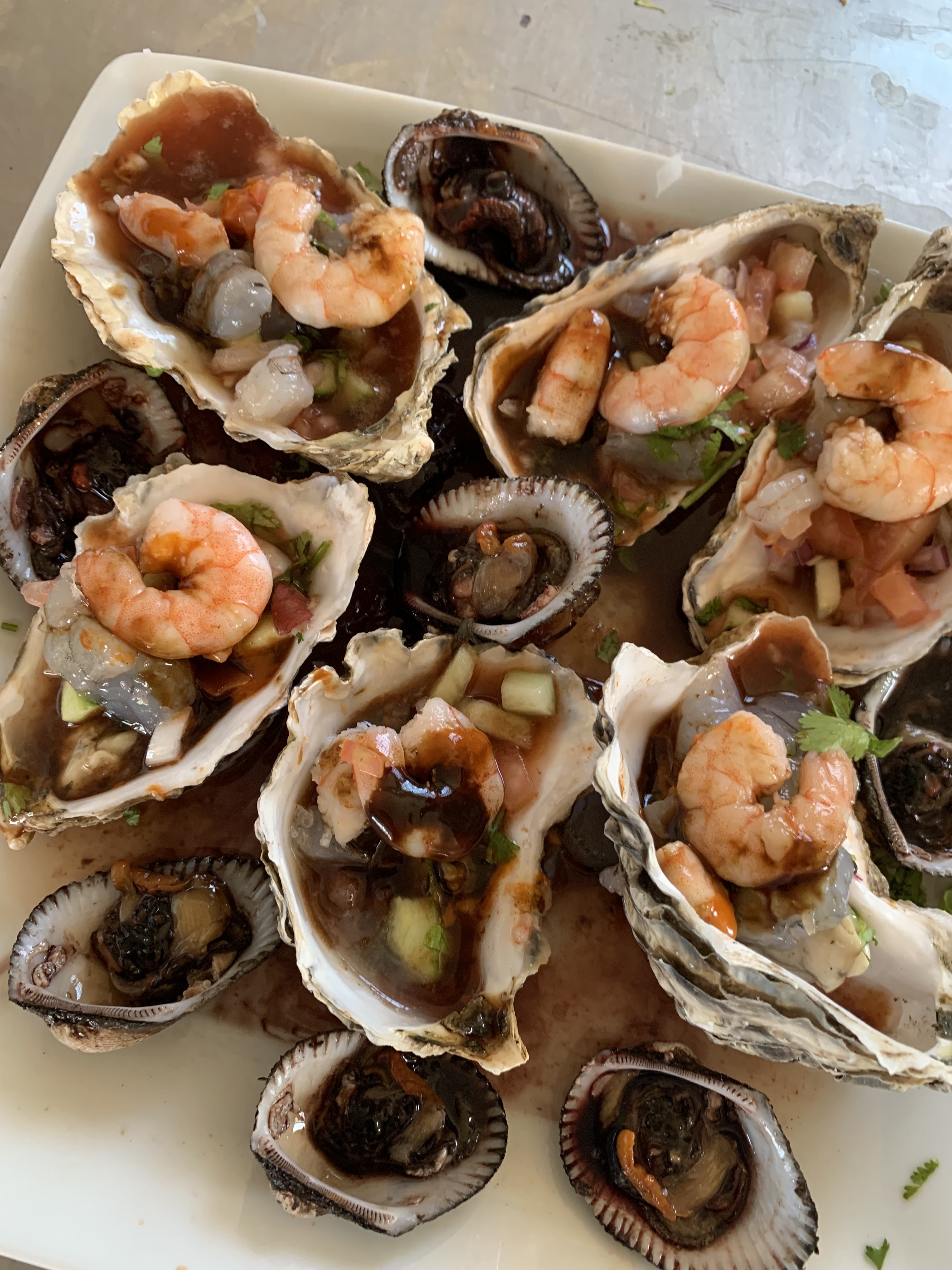 El Viejon Mariscos y Clamatos image 3