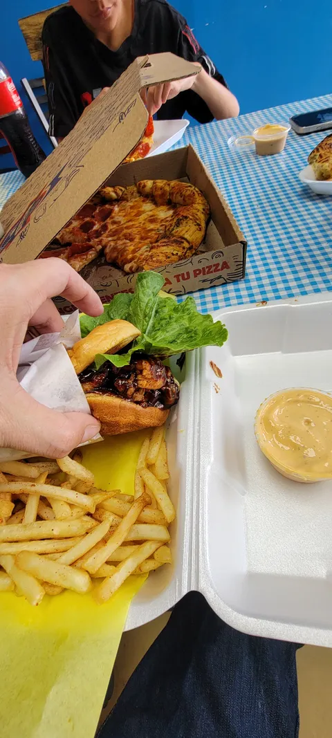 Chez Pollos image 3
