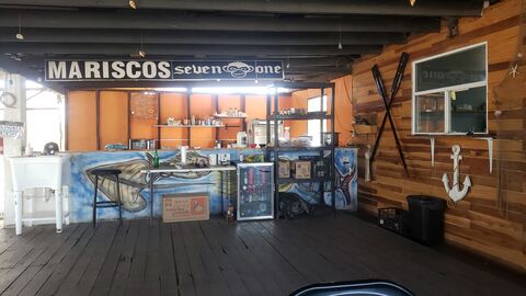 Mariscos & Burger "El Seven 7" image 1
